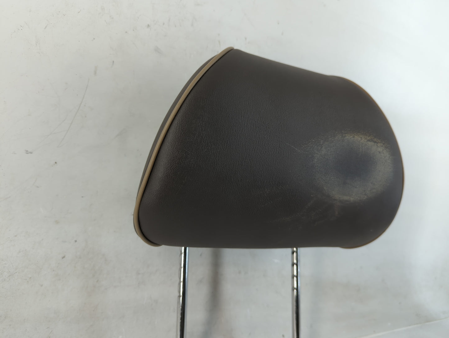 2011-2012 Chevrolet Malibu Headrest Head Rest Front Driver Passenger Seat Fits Fits 2011 2012 OEM Used Auto Parts - Oemuseda