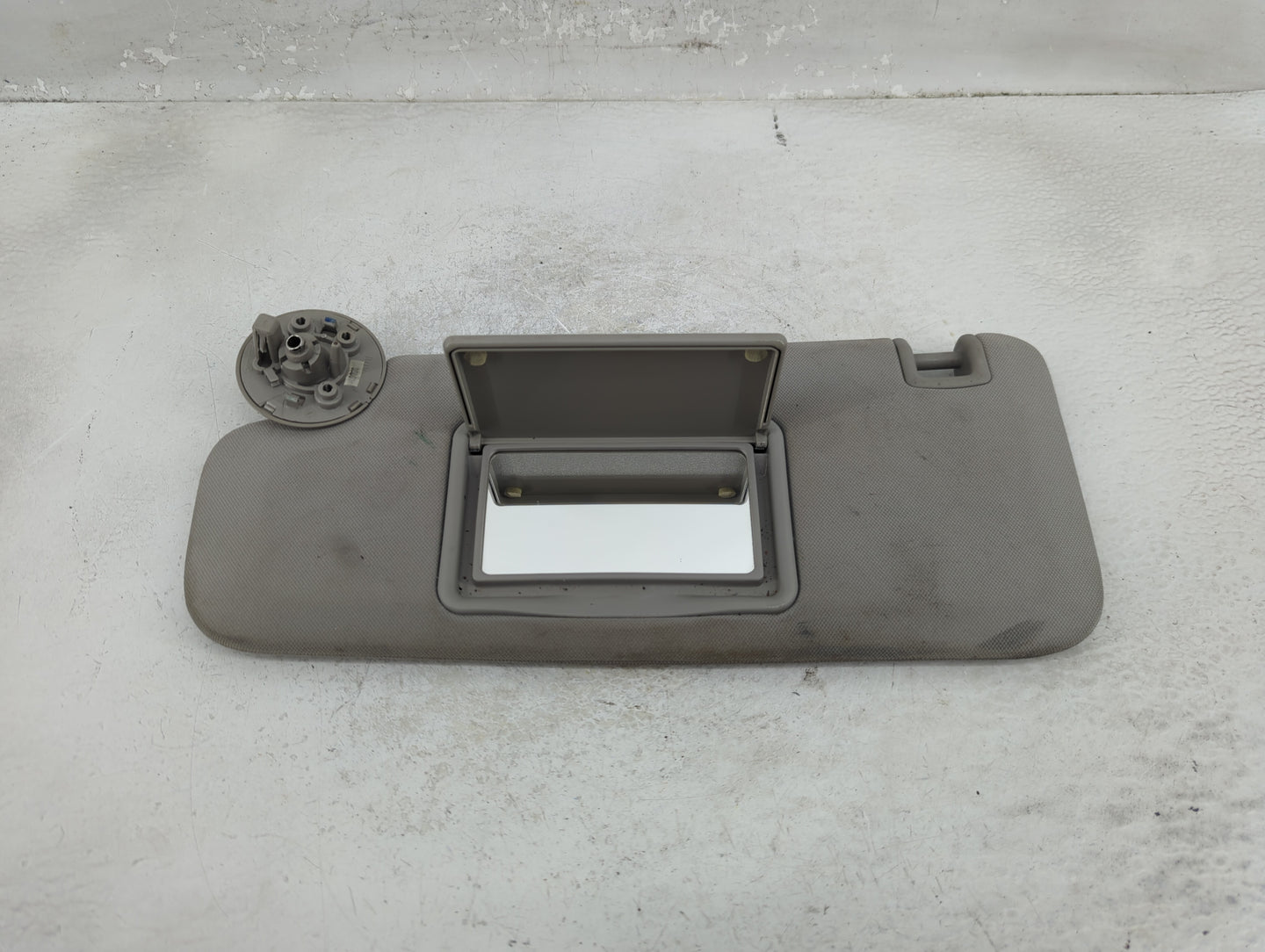 2004-2012 Chevrolet Malibu Sun Visor Shade Replacement Driver Left Mirror Fits Fits 2004 2005 2008 2009 2010 2011 2012 OEM U