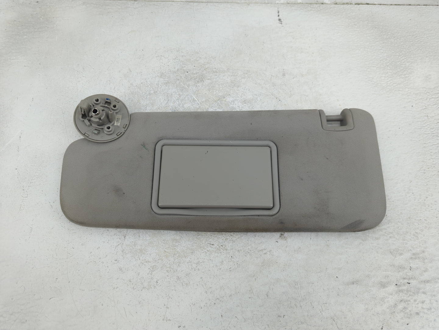 2004-2012 Chevrolet Malibu Sun Visor Shade Replacement Driver Left Mirror Fits Fits 2004 2005 2008 2009 2010 2011 2012 OEM U