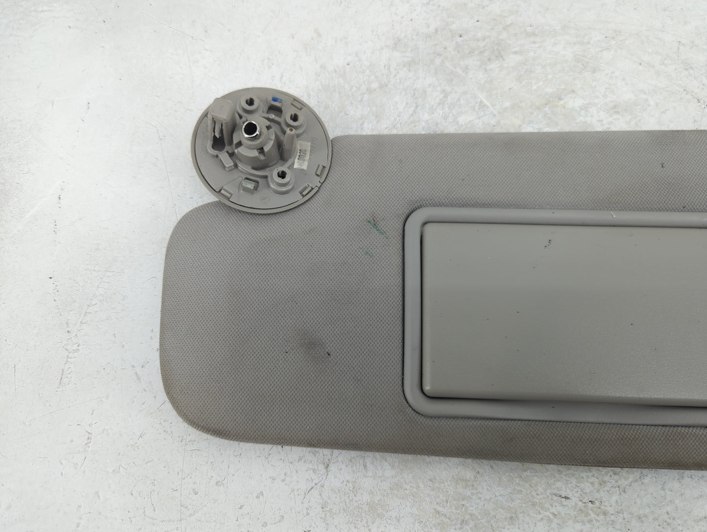 2004-2012 Chevrolet Malibu Sun Visor Shade Replacement Driver Left Mirror Fits Fits 2004 2005 2008 2009 2010 2011 2012 OEM U