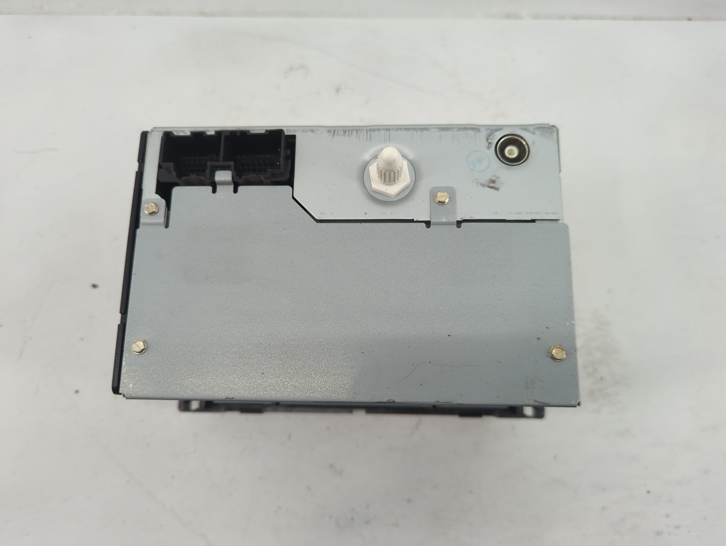 2009-2012 Chevrolet Malibu Radio AM FM Cd Player Receiver Replacement Fits Fits 2009 2010 2011 2012 OEM Used Auto Parts - Oe