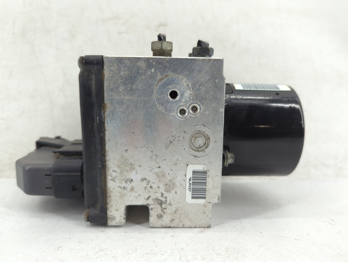2012 Chevrolet Malibu Anti-Lock Brake ABS Pump Module Actuator OEM P/N:22800233 22799743 Fits OEM Used Auto Parts - Oemuseda