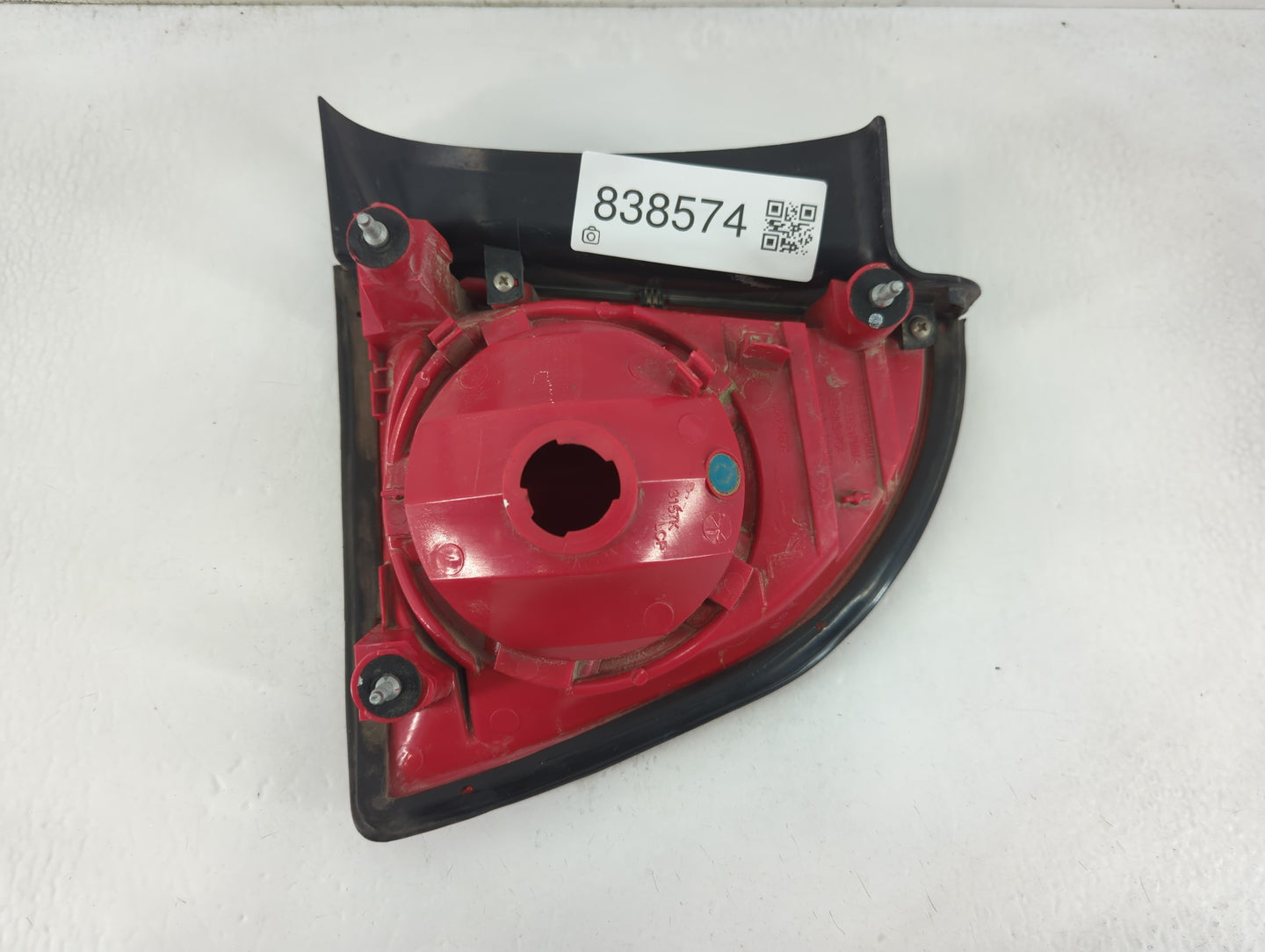 2008-2012 Chevrolet Malibu Tail Light Assembly Driver Left OEM Fits Fits 2008 2009 2010 2011 2012 OEM Used Auto Parts - Oemu