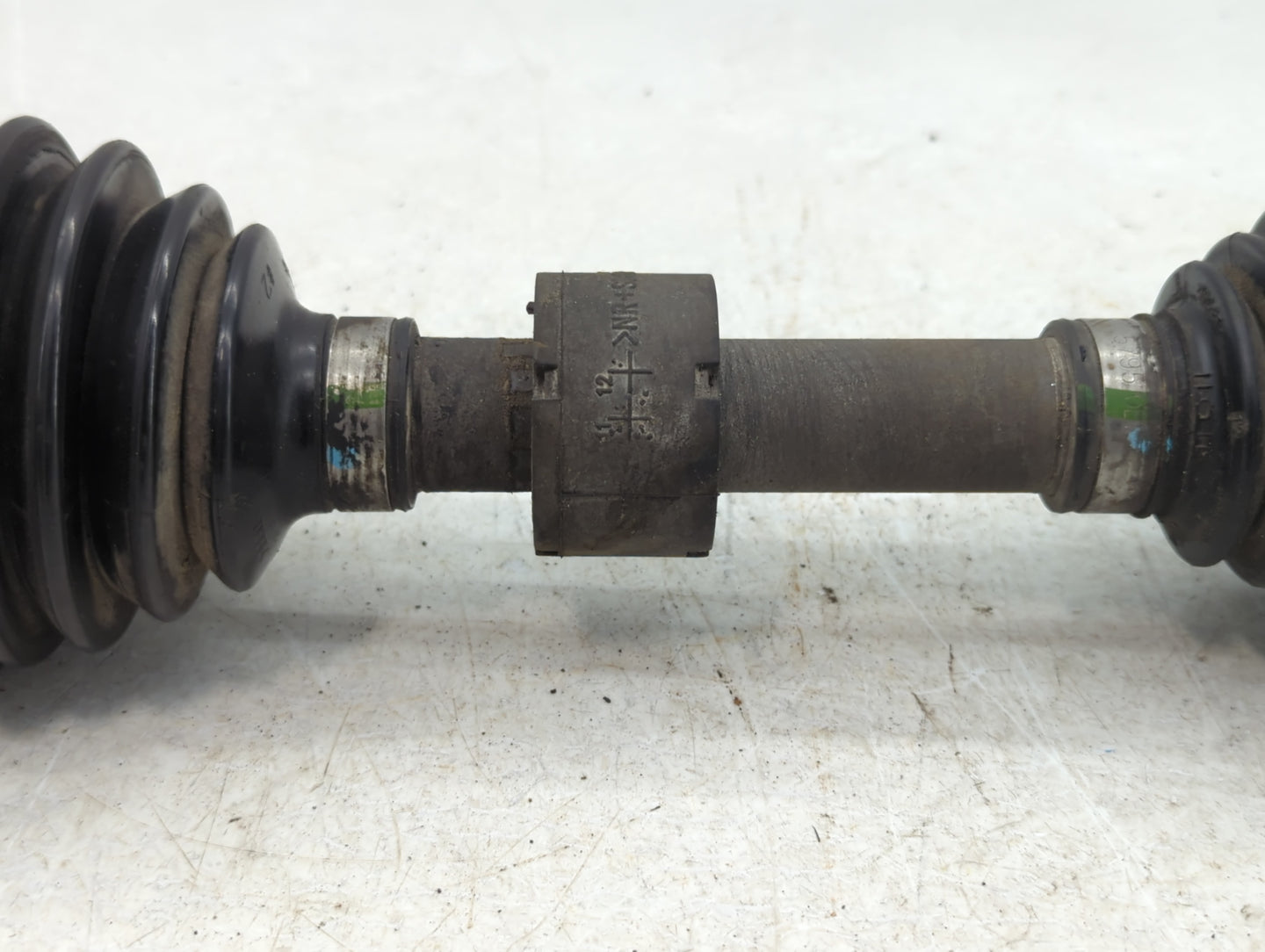 2009-2012 Chevrolet Malibu Axle Shaft Front Driver Cv C/v - Oemusedautoparts1.com