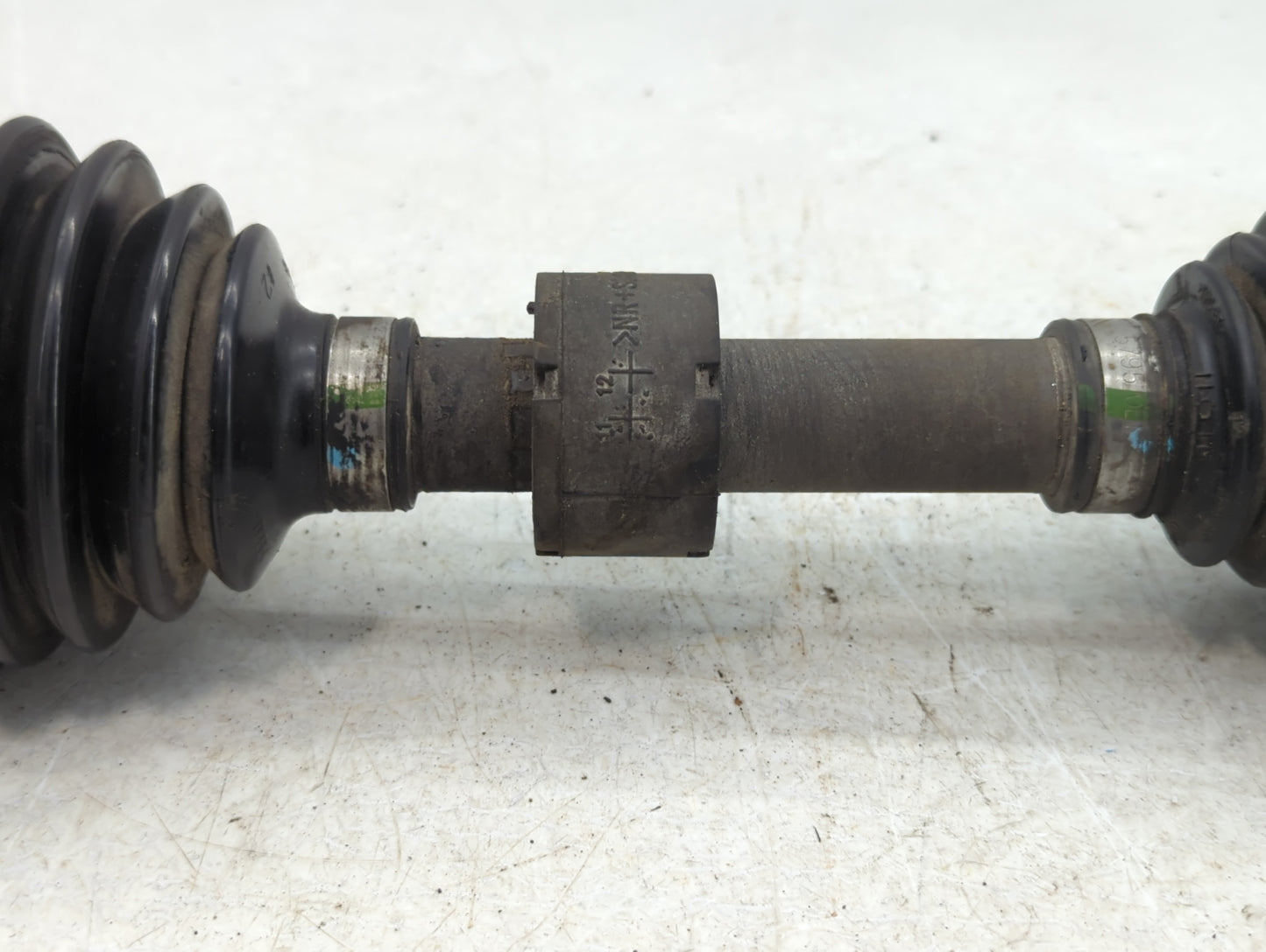 2009-2012 Chevrolet Malibu Axle Shaft Front Driver Cv C/v - Oemusedautoparts1.com
