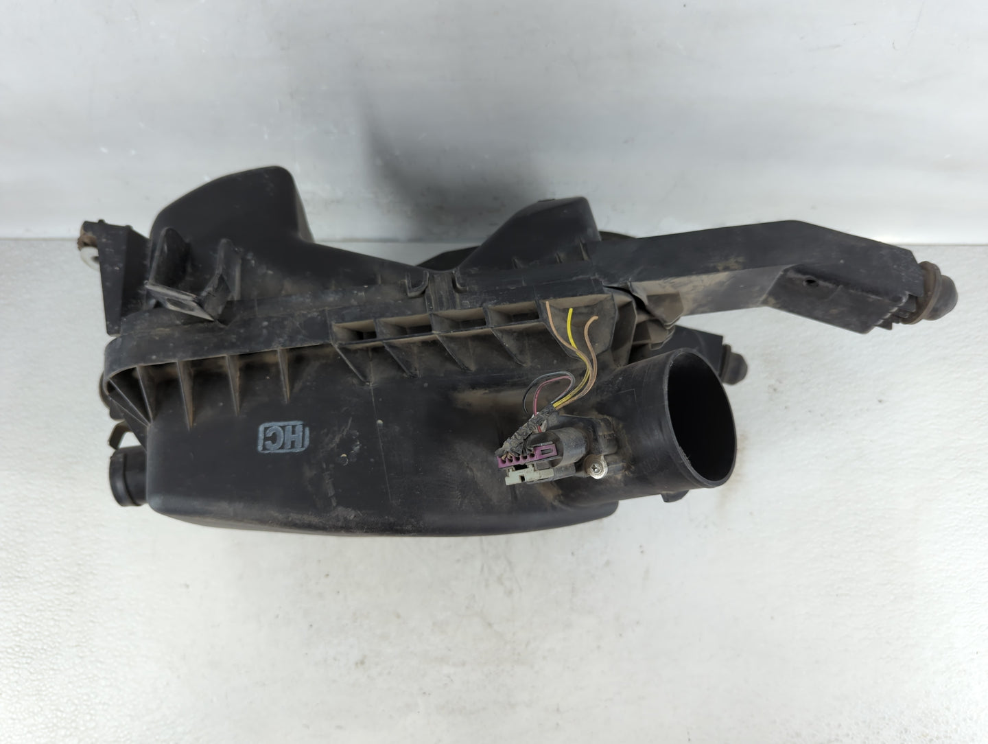 2008-2012 Chevrolet Malibu Air Cleaner Intake-duct Hose Tube - Oemusedautoparts1.com