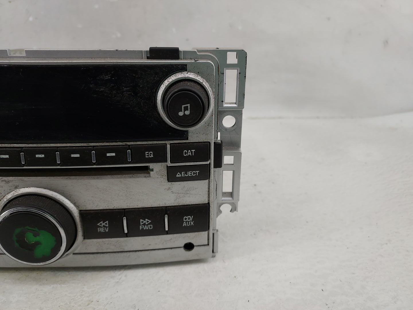 2009-2012 Chevrolet Malibu Radio AM FM Cd Player Receiver Replacement Fits Fits 2009 2010 2011 2012 OEM Used Auto Parts - Oe