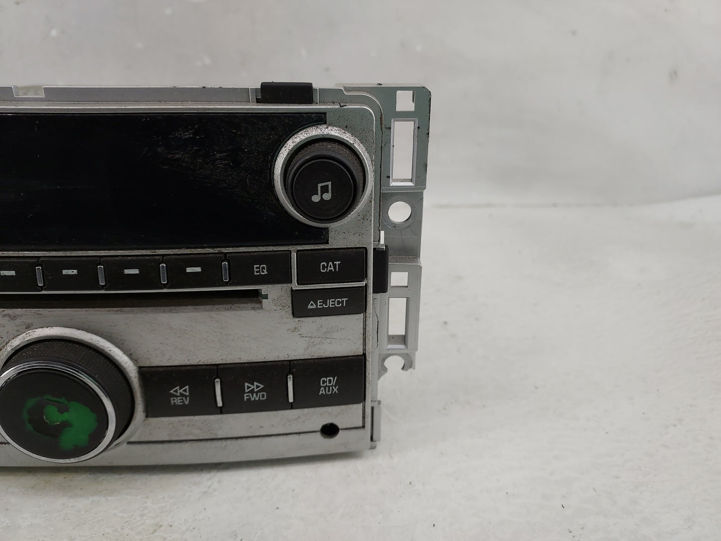 2009-2012 Chevrolet Malibu Radio AM FM Cd Player Receiver Replacement Fits Fits 2009 2010 2011 2012 OEM Used Auto Parts - Oe