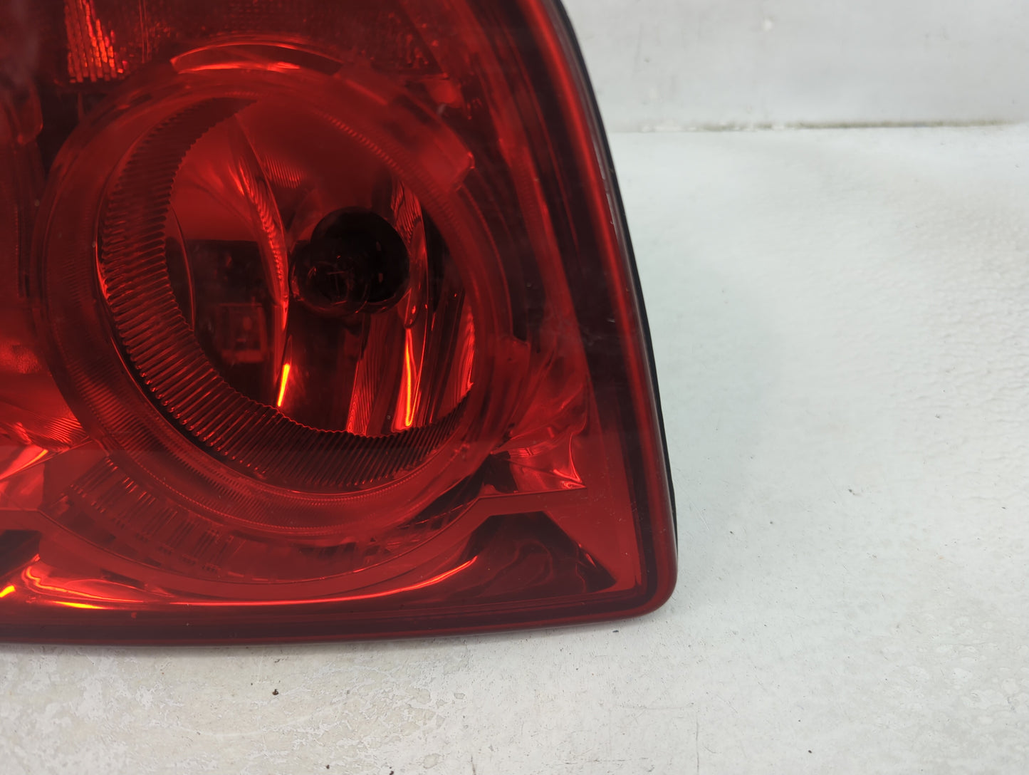 2008-2012 Chevrolet Malibu Tail Light Assembly Passenger Right OEM Fits Fits 2008 2009 2010 2011 2012 OEM Used Auto Parts - 