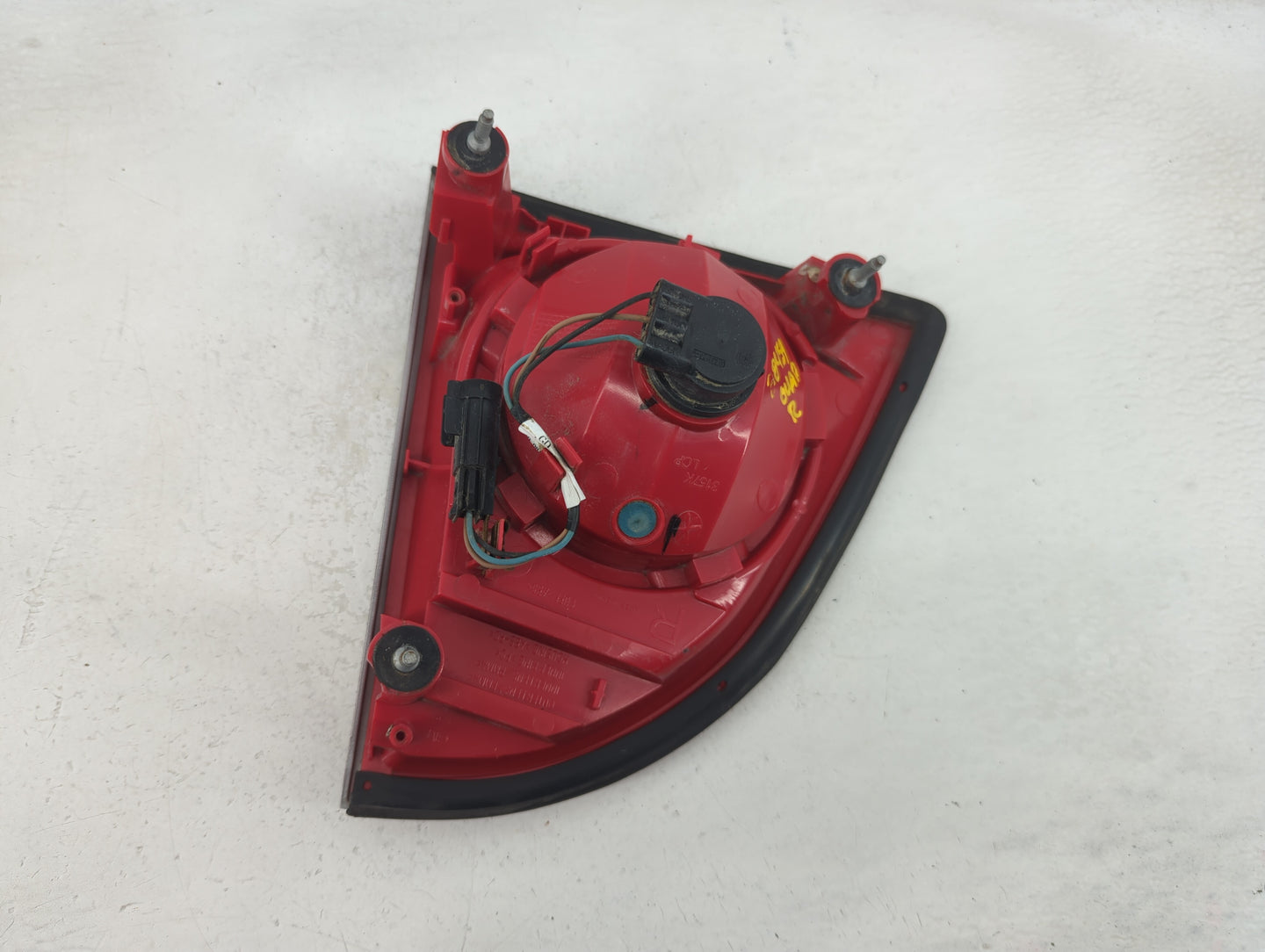 2008-2012 Chevrolet Malibu Tail Light Assembly Passenger Right OEM Fits Fits 2008 2009 2010 2011 2012 OEM Used Auto Parts - 