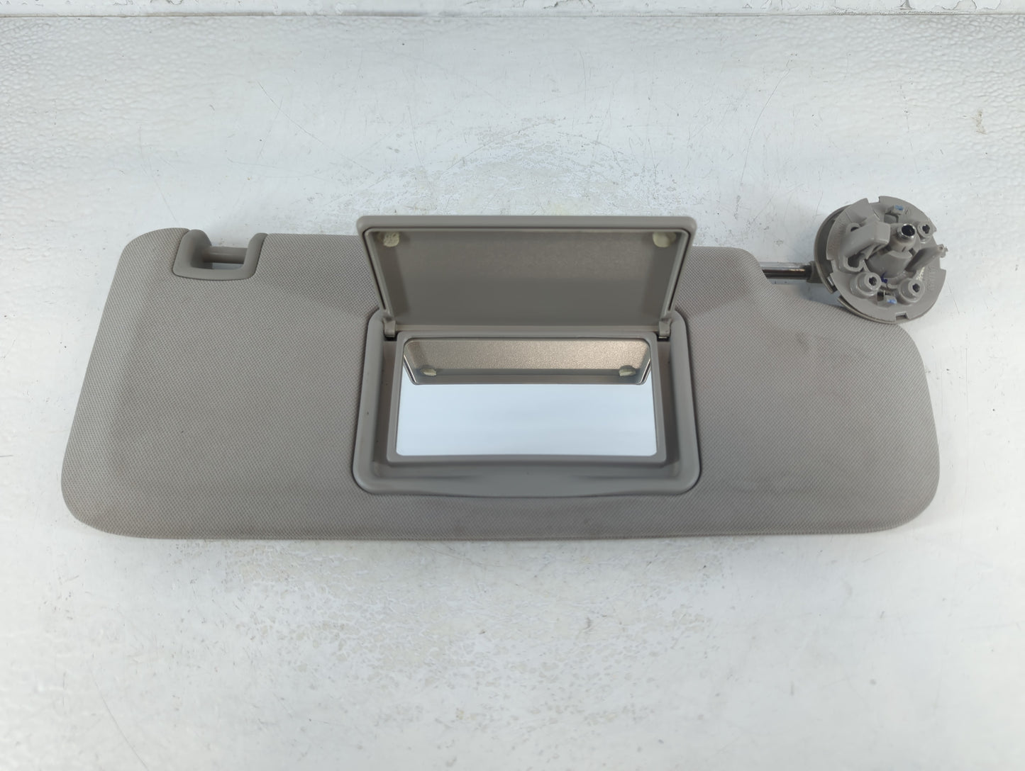 2004-2012 Chevrolet Malibu Sun Visor Shade Replacement Passenger Right Mirror Fits Fits 2004 2005 2008 2009 2010 2011 2012 O