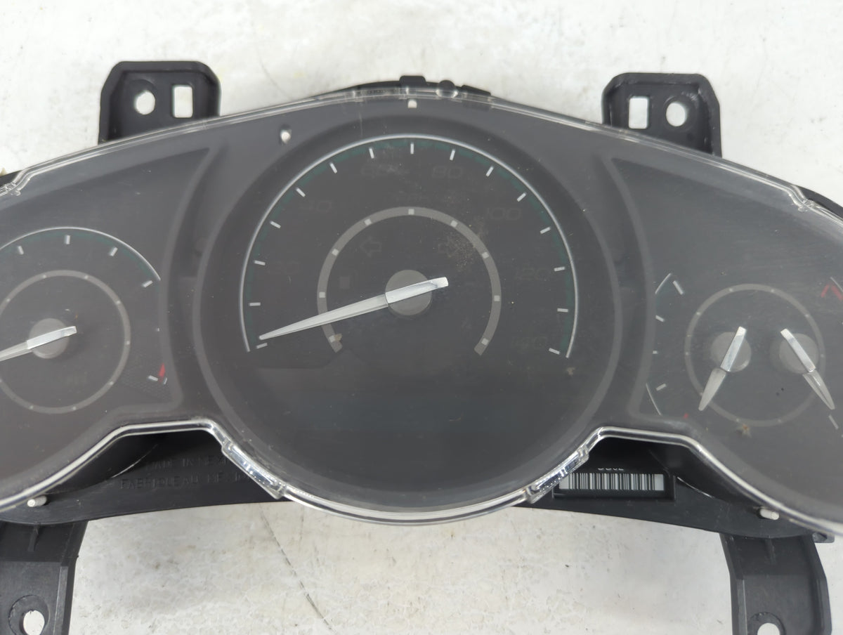 2012 Chevrolet Malibu Instrument Cluster Speedometer Gauges P/N:20930868 16934023 Miles:140K Fits OEM Used Auto Parts - Oemu