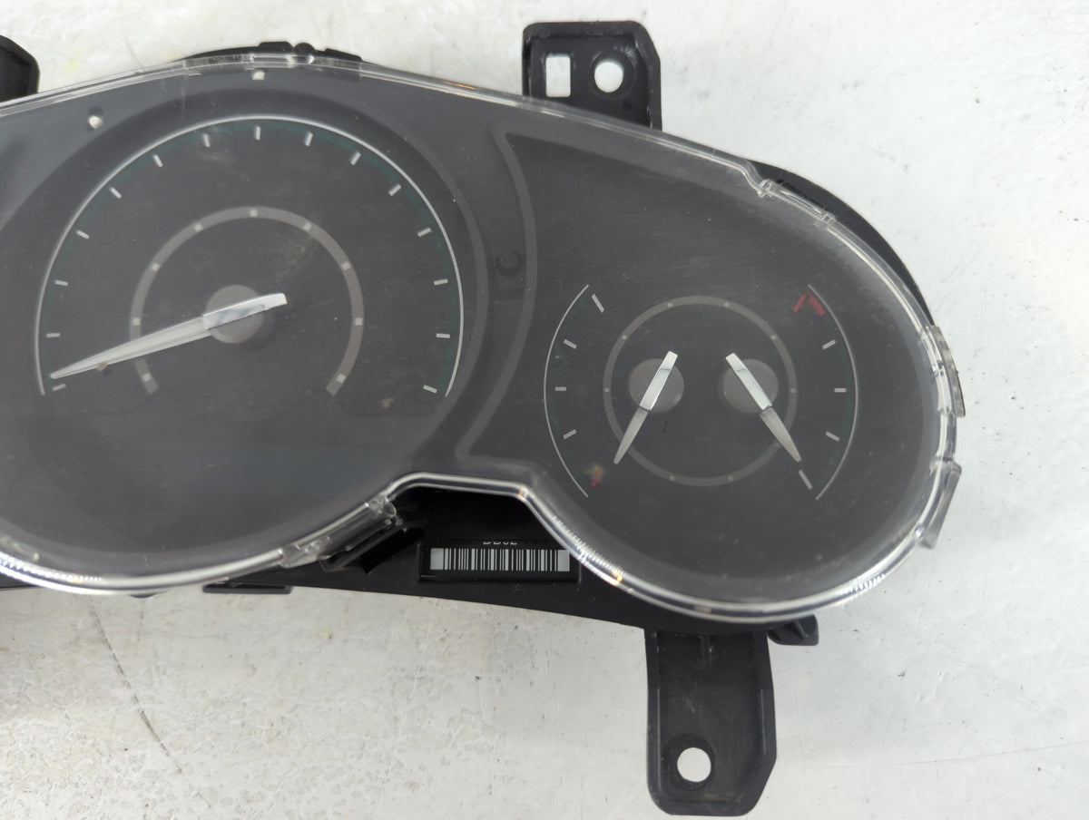2012 Chevrolet Malibu Instrument Cluster Speedometer Gauges P/N:20930868 16934023 Miles:140K Fits OEM Used Auto Parts - Oemu