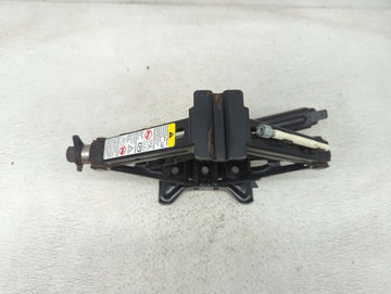 2012 Chevrolet Malibu Spare Scissor Car Jack