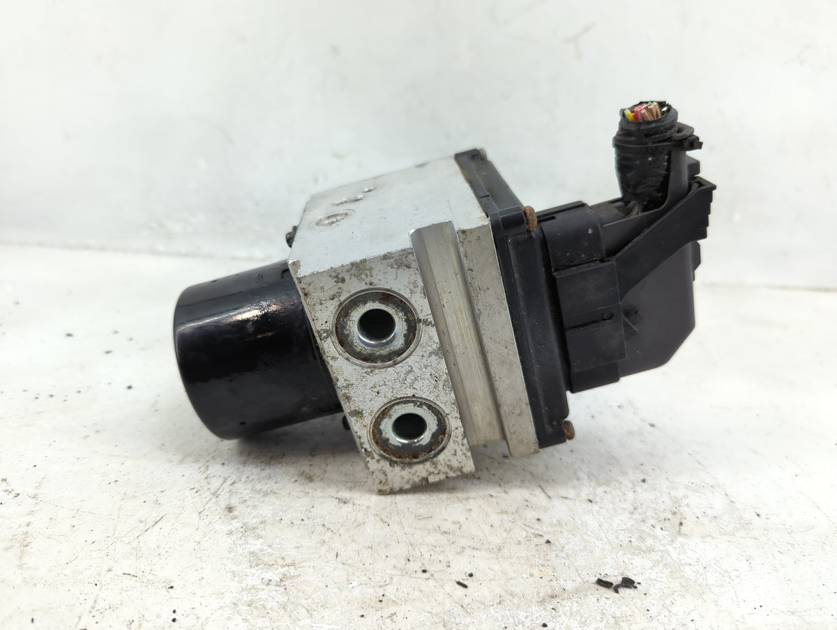 2012 Chevrolet Malibu Anti-Lock Brake ABS Pump Module Actuator OEM P/N:22800233 224259-108 Fits OEM Used Auto Parts - Oemuse