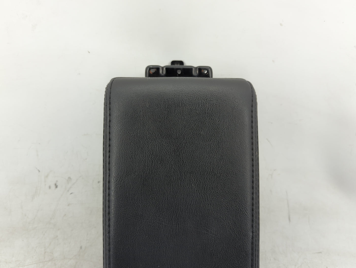 2009-2012 Chevrolet Malibu Center Console Armrest Cover Lid Fits Fits 2009 2010 2011 2012 OEM Used Auto Parts - Oemusedautop