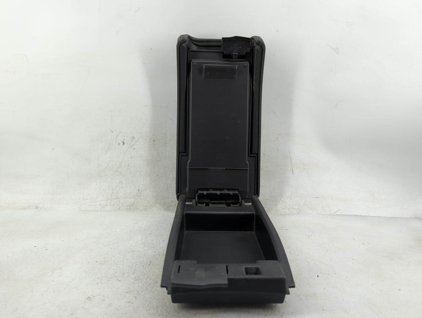 2009-2012 Chevrolet Malibu Center Console Armrest Cover Lid Fits Fits 2009 2010 2011 2012 OEM Used Auto Parts - Oemusedautop