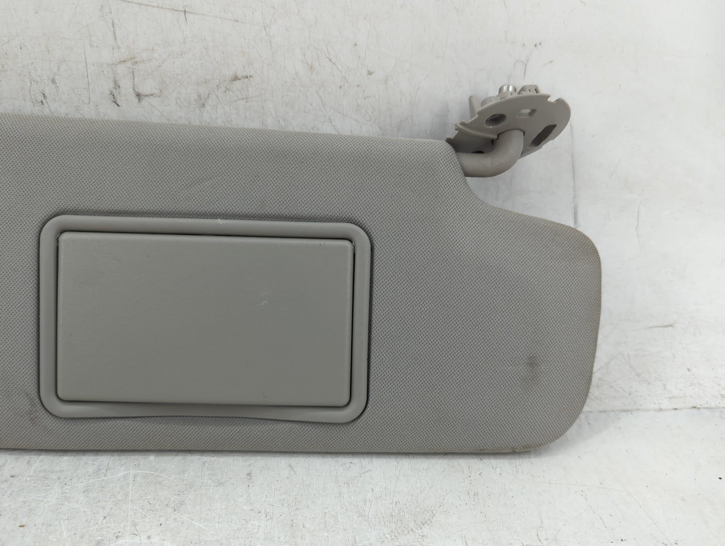 2004-2012 Chevrolet Malibu Sun Visor Shade Replacement Passenger Right Mirror Fits Fits 2004 2005 2008 2009 2010 2011 2012 O