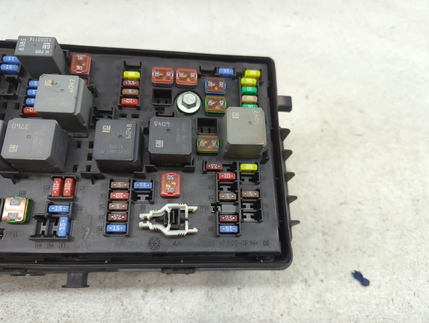 2012-2014 Chevrolet Orlando Fusebox Fuse Box Panel Relay Module P/N:95963459 Fits Fits 2011 2012 2013 2014 OEM Used Auto Par