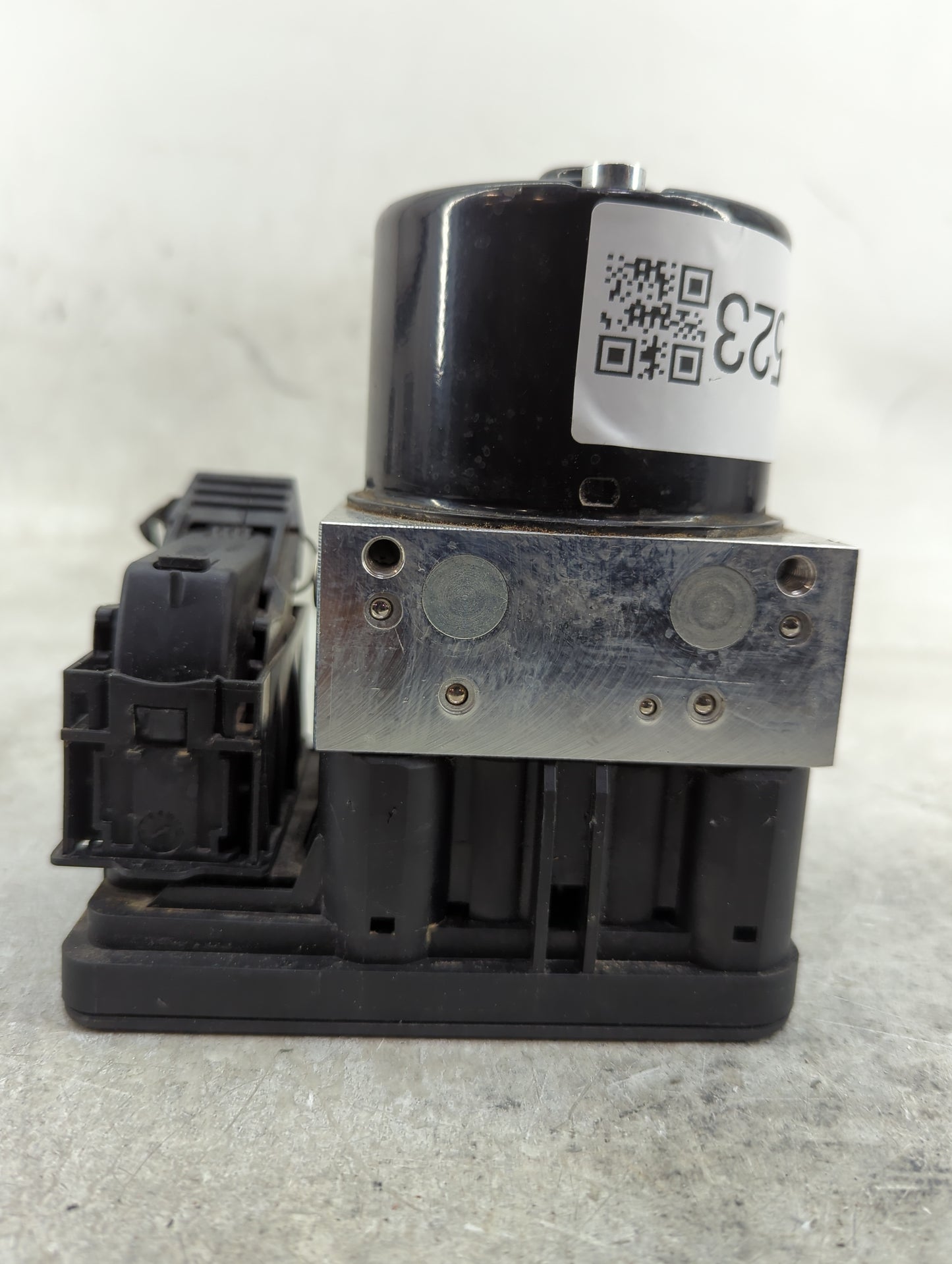2012-2014 Chevrolet Orlando ABS Pump Control Module Replacement P/N:10.0960-4588.3 28.5600-8202.3 Fits Fits 2012 2013 2014 2