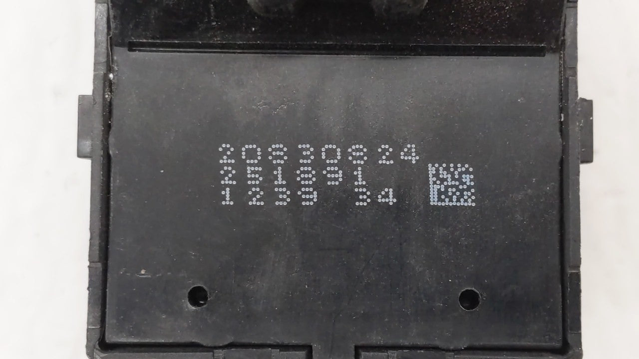 2012 Chevrolet Orlando Master Power Window Switch Replacement Driver Side Left P/N:13320973 20830838, 20830824 Fits Fits 201