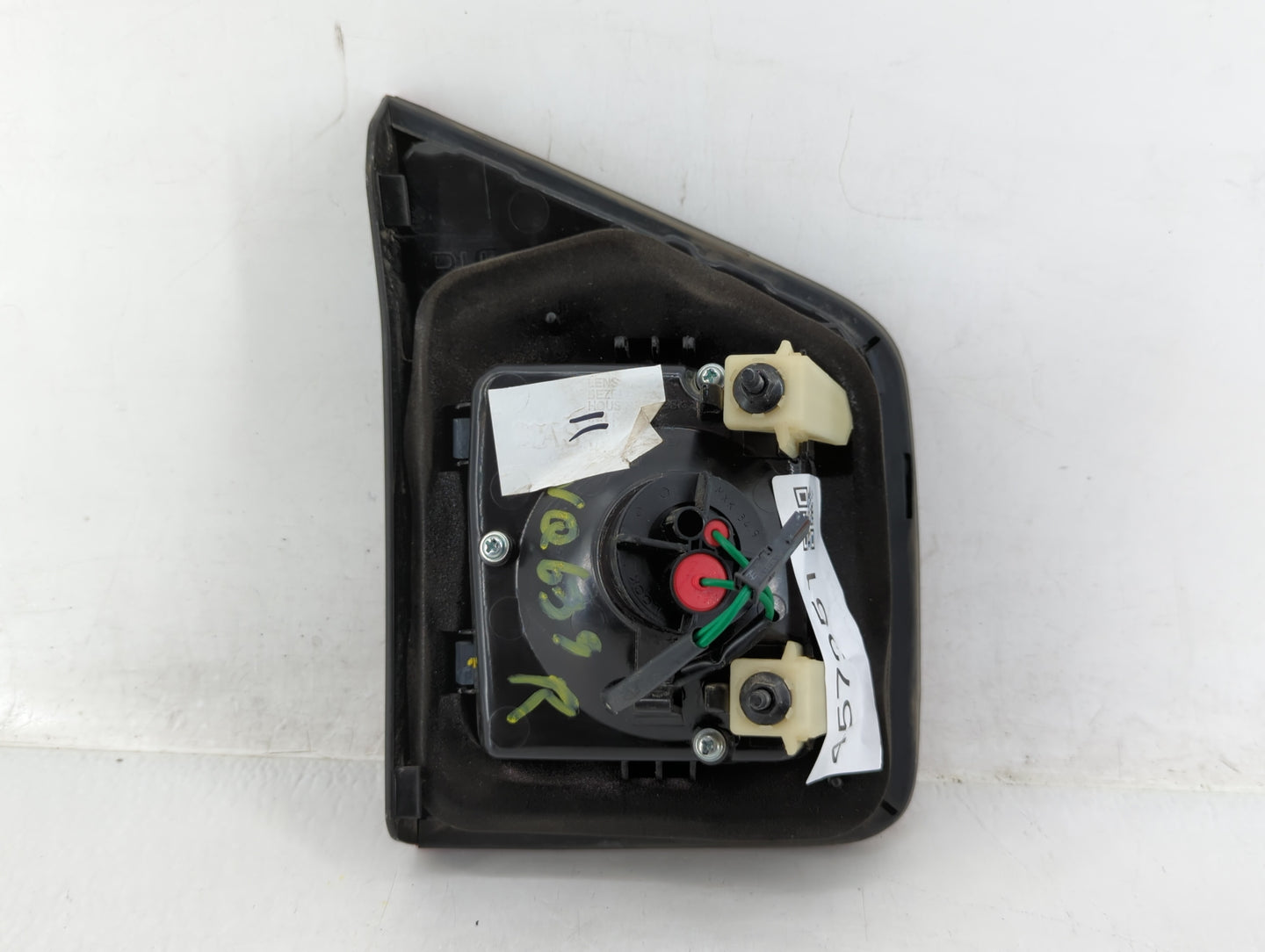 2012-2014 Chevrolet Orlando Tail Light Assembly Passenger Right OEM Fits Fits 2012 2013 2014 OEM Used Auto Parts - Oemusedau