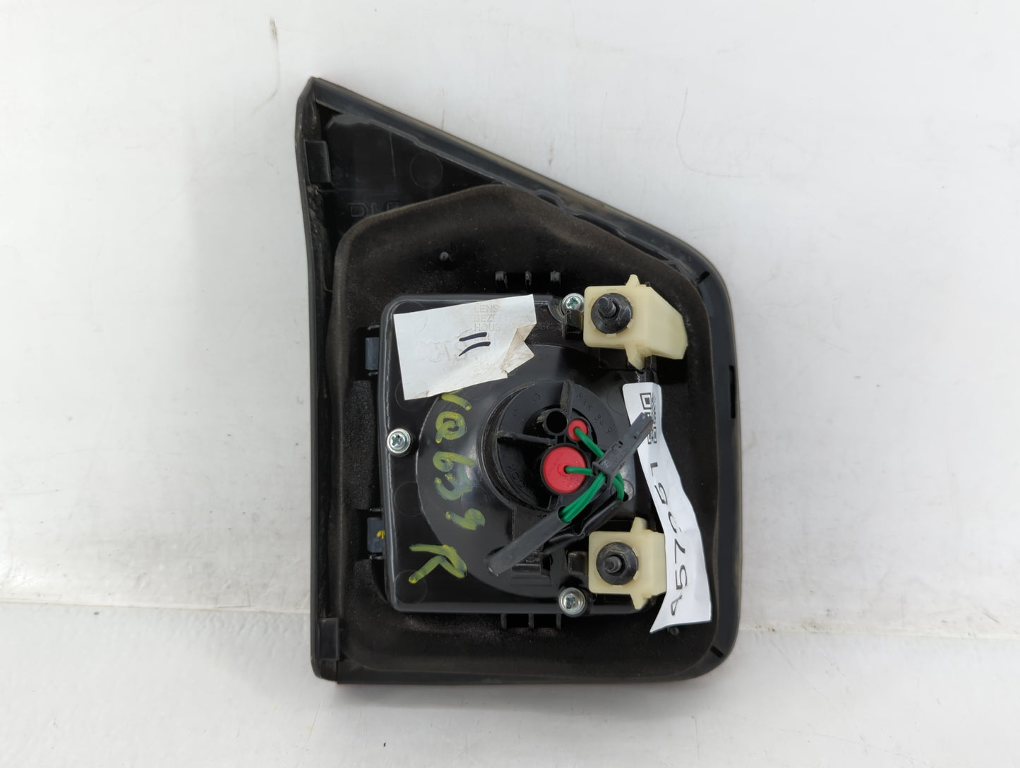 2012-2014 Chevrolet Orlando Tail Light Assembly Passenger Right OEM Fits Fits 2012 2013 2014 OEM Used Auto Parts - Oemusedau