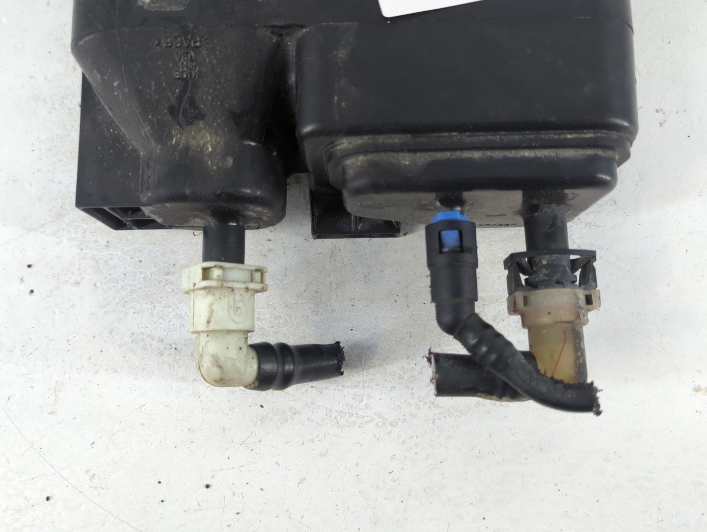2012 Chevrolet Silverado 1500 Fuel Vapor Charcoal Canister 1046808 - Oemusedautoparts1.com