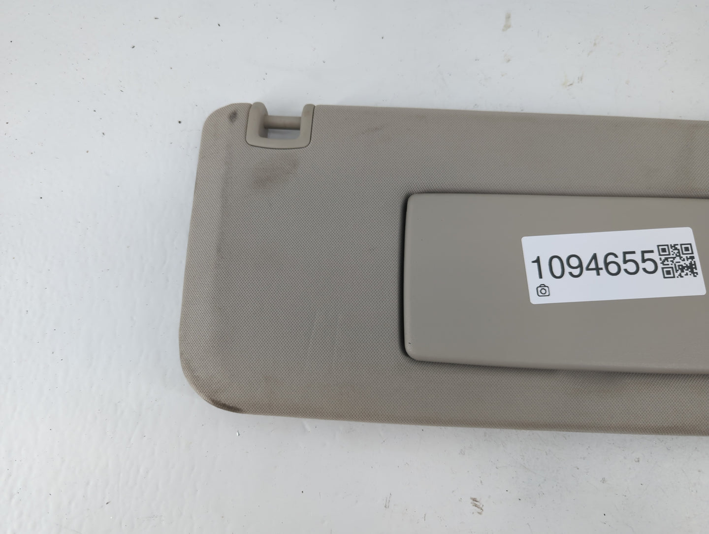 2007-2013 Chevrolet Silverado 1500 Sun Visor Shade Replacement Passenger Right Mirror Fits OEM Used Auto Parts - Oemusedauto