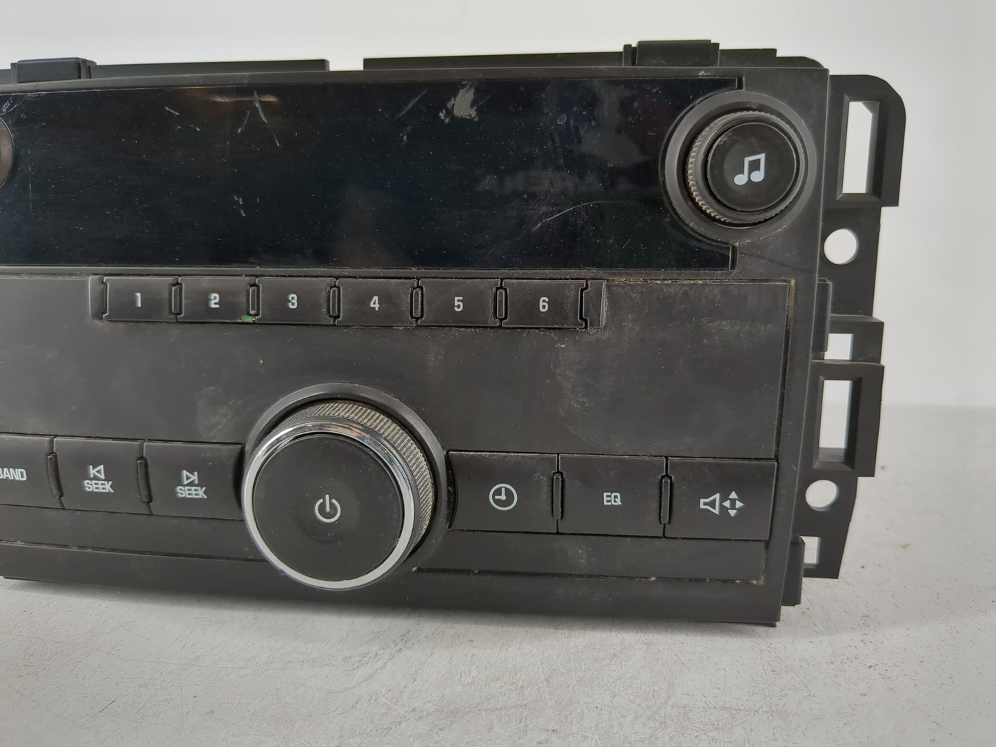 2010-2013 Chevrolet Silverado 1500 Radio AM FM Cd Player Receiver Replacement P/N:25942914 Fits OEM Used Auto Parts - Oemuse