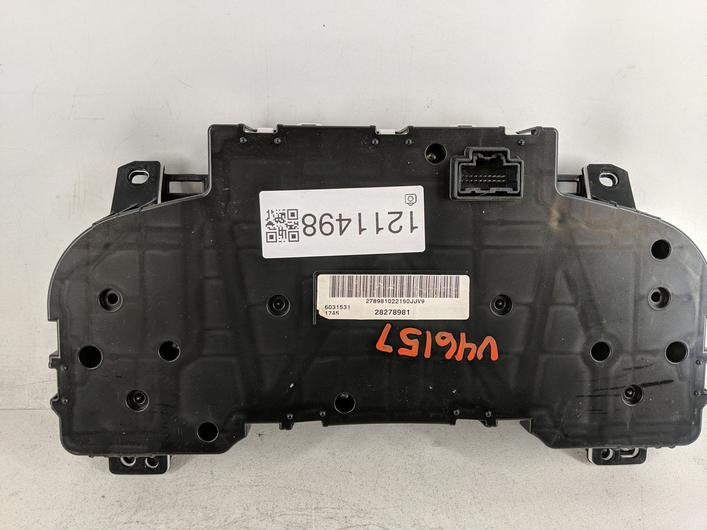 2010-2012 Chevrolet Silverado 1500 Instrument Cluster Speedometer Gauges P/N:20958787 Fits Fits 2010 2012 OEM Used Auto Part