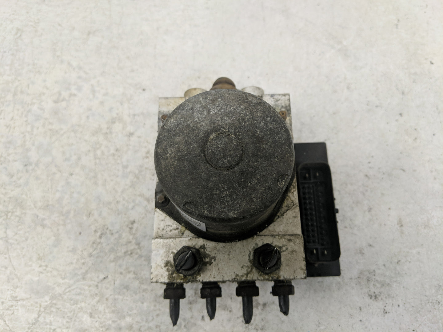 2009-2013 Chevrolet Silverado 1500 ABS Pump Control Module Replacement Fits Fits 2009 2010 2011 2012 2013 2014 OEM Used Auto