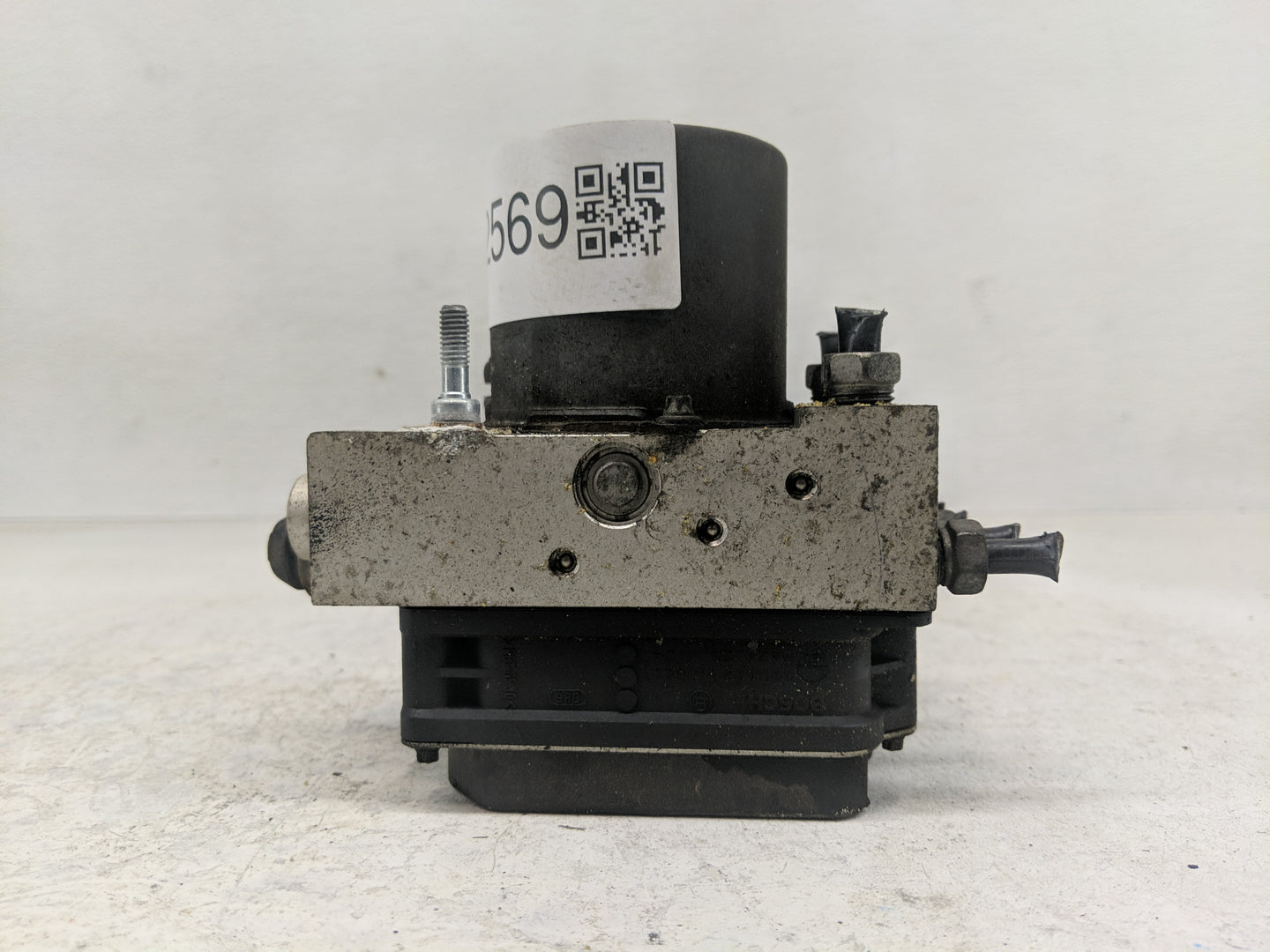 2009-2013 Chevrolet Silverado 1500 ABS Pump Control Module Replacement Fits Fits 2009 2010 2011 2012 2013 2014 OEM Used Auto