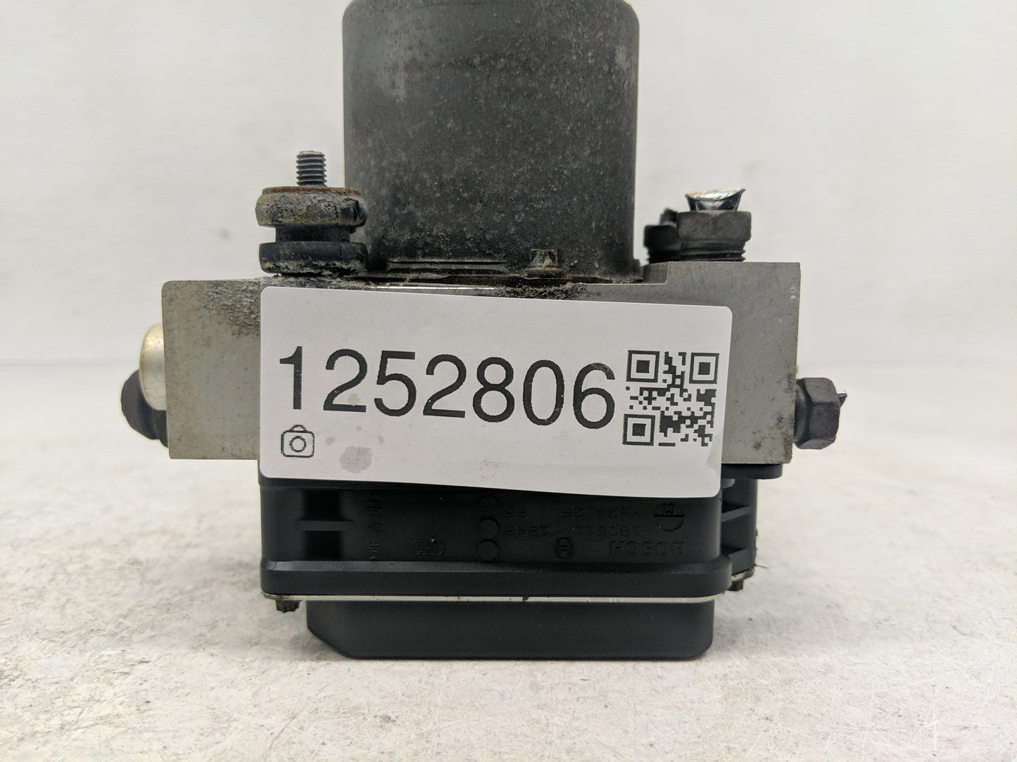 2009-2013 Chevrolet Silverado 1500 ABS Pump Control Module Replacement Fits Fits 2009 2010 2011 2012 2013 2014 OEM Used Auto