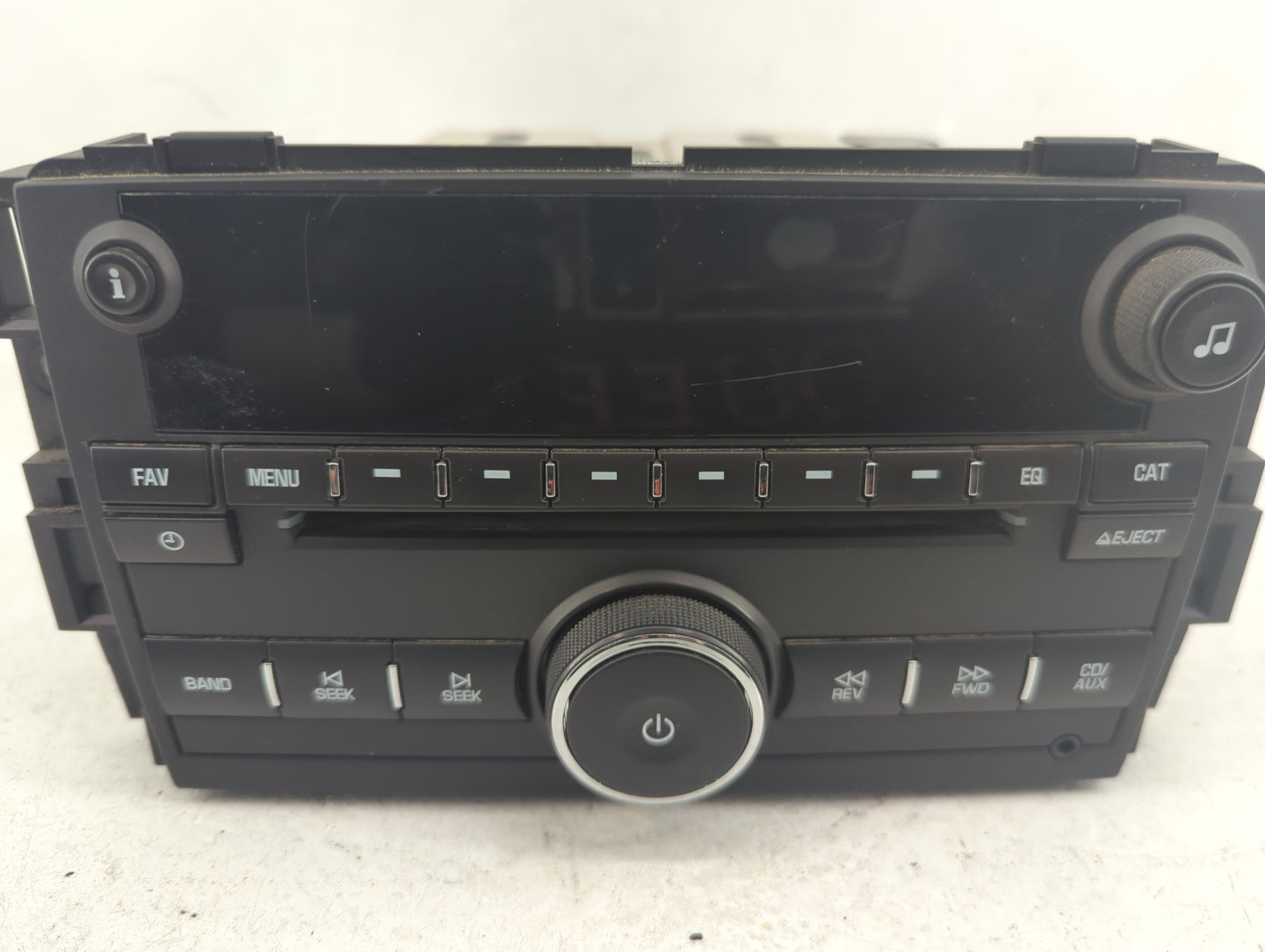2010-2013 Chevrolet Silverado 1500 Radio AM FM Cd Player Receiver Replacement P/N:20934593 Fits OEM Used Auto Parts - Oemuse