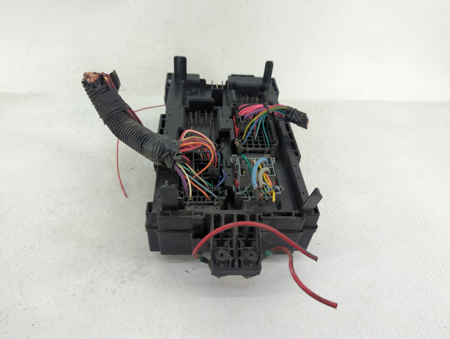 2010-2013 Chevrolet Silverado 1500 Fusebox Fuse Box Panel Relay Module Fits Fits 2010 2011 2012 2013 OEM Used Auto Parts - O