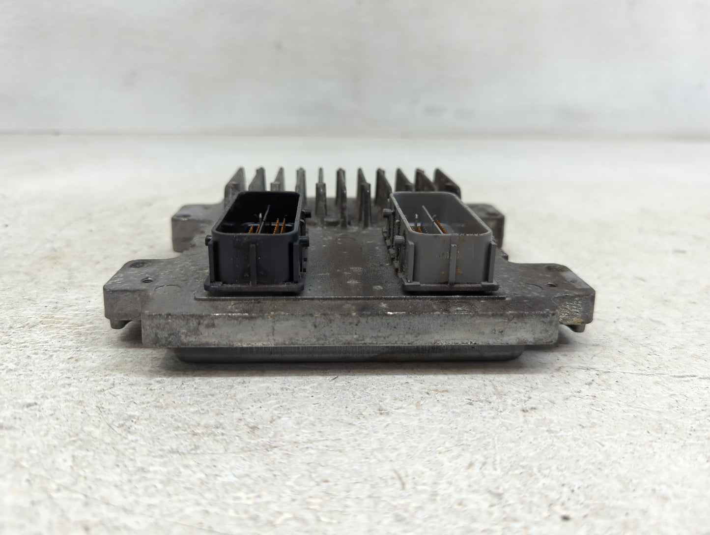 2010-2013 Chevrolet Silverado 1500 PCM Engine Control Computer ECU ECM PCU OEM P/N:12640970 Fits Fits 2010 2011 2012 2013 20