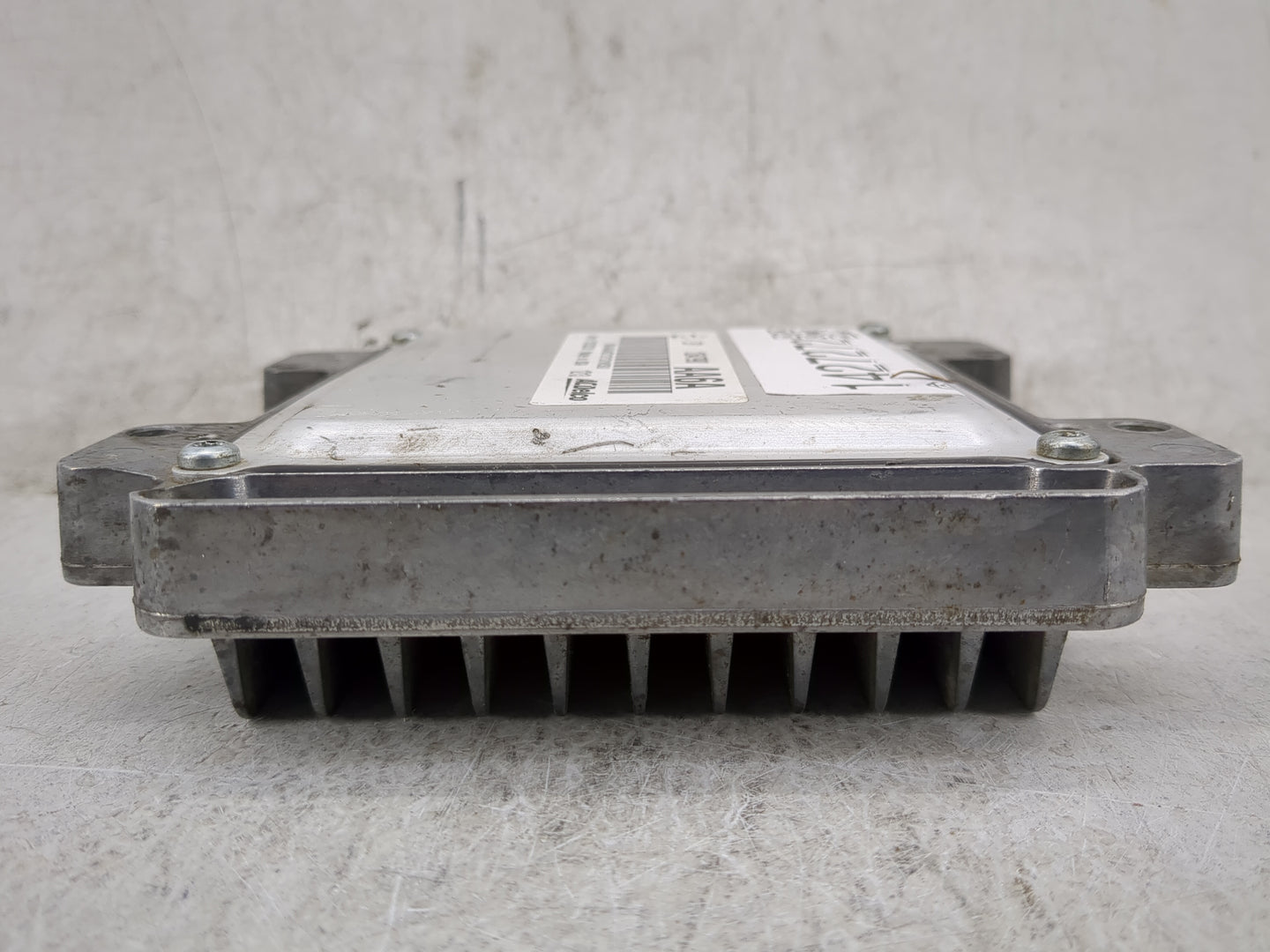 2010-2013 Chevrolet Silverado 1500 PCM Engine Control Computer ECU ECM PCU OEM P/N:12647990 12633238 Fits OEM Used Auto Part