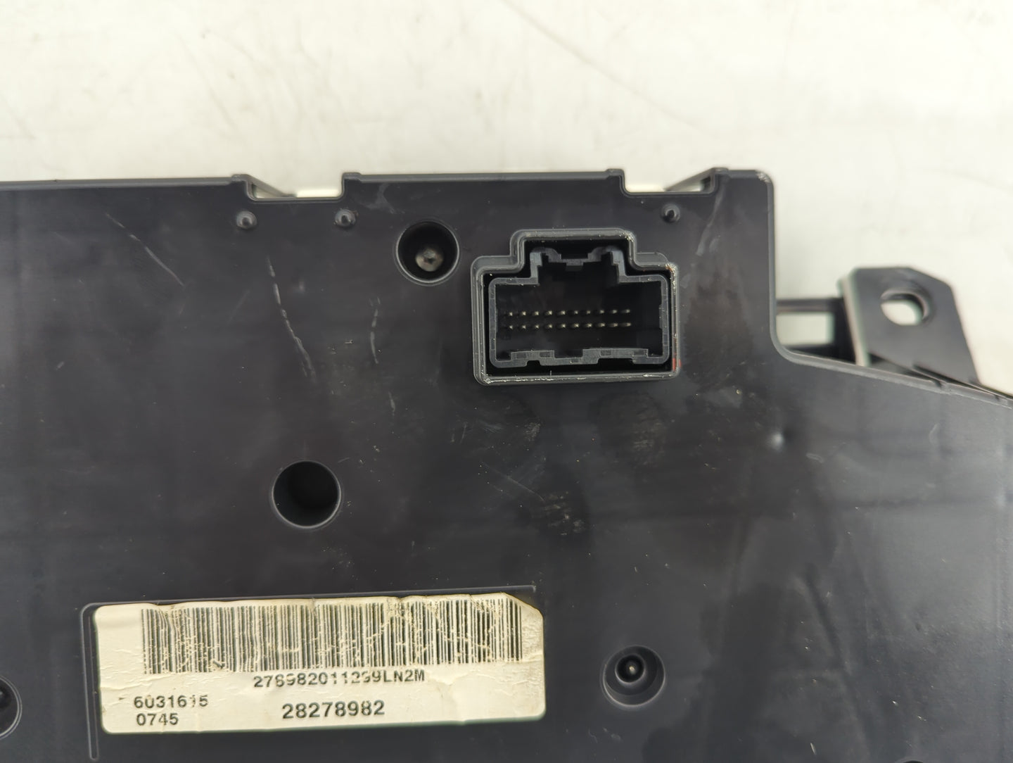 2012 Chevrolet Silverado 1500 Instrument Cluster Speedometer Gauges P/N:28278982 6031615 Fits OEM Used Auto Parts - Oemuseda