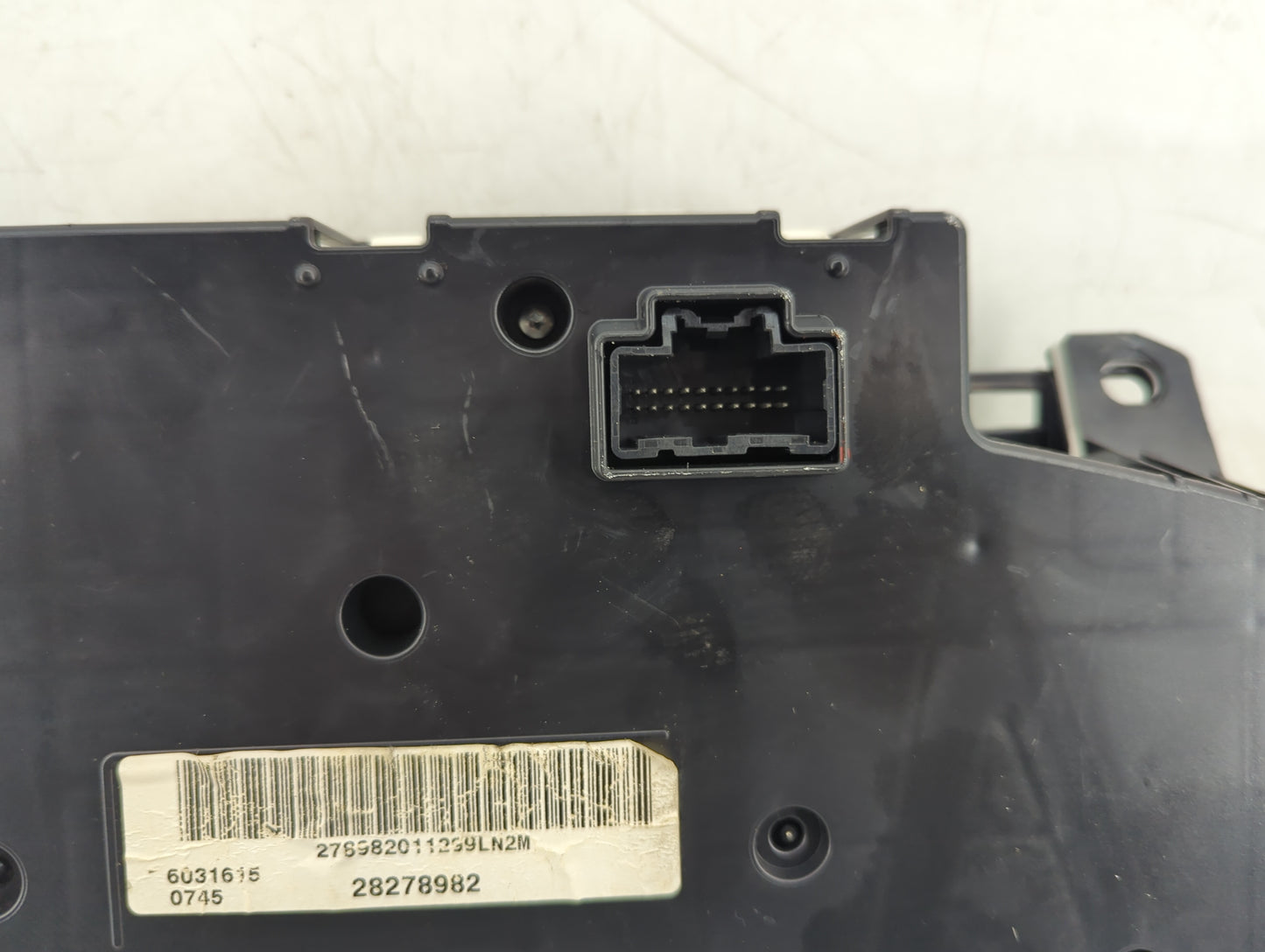 2012 Chevrolet Silverado 1500 Instrument Cluster Speedometer Gauges P/N:28278982 6031615 Fits OEM Used Auto Parts - Oemuseda