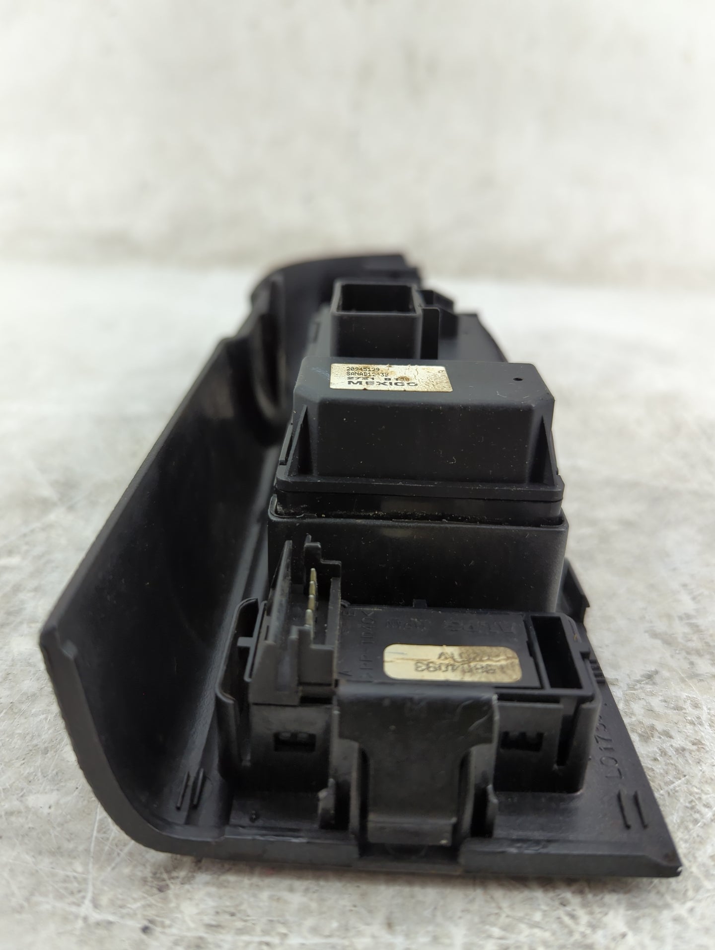 2012 Chevrolet Silverado 1500 Master Power Window Switch Replacement Driver Side Left P/N:20922511 Fits OEM Used Auto Parts 