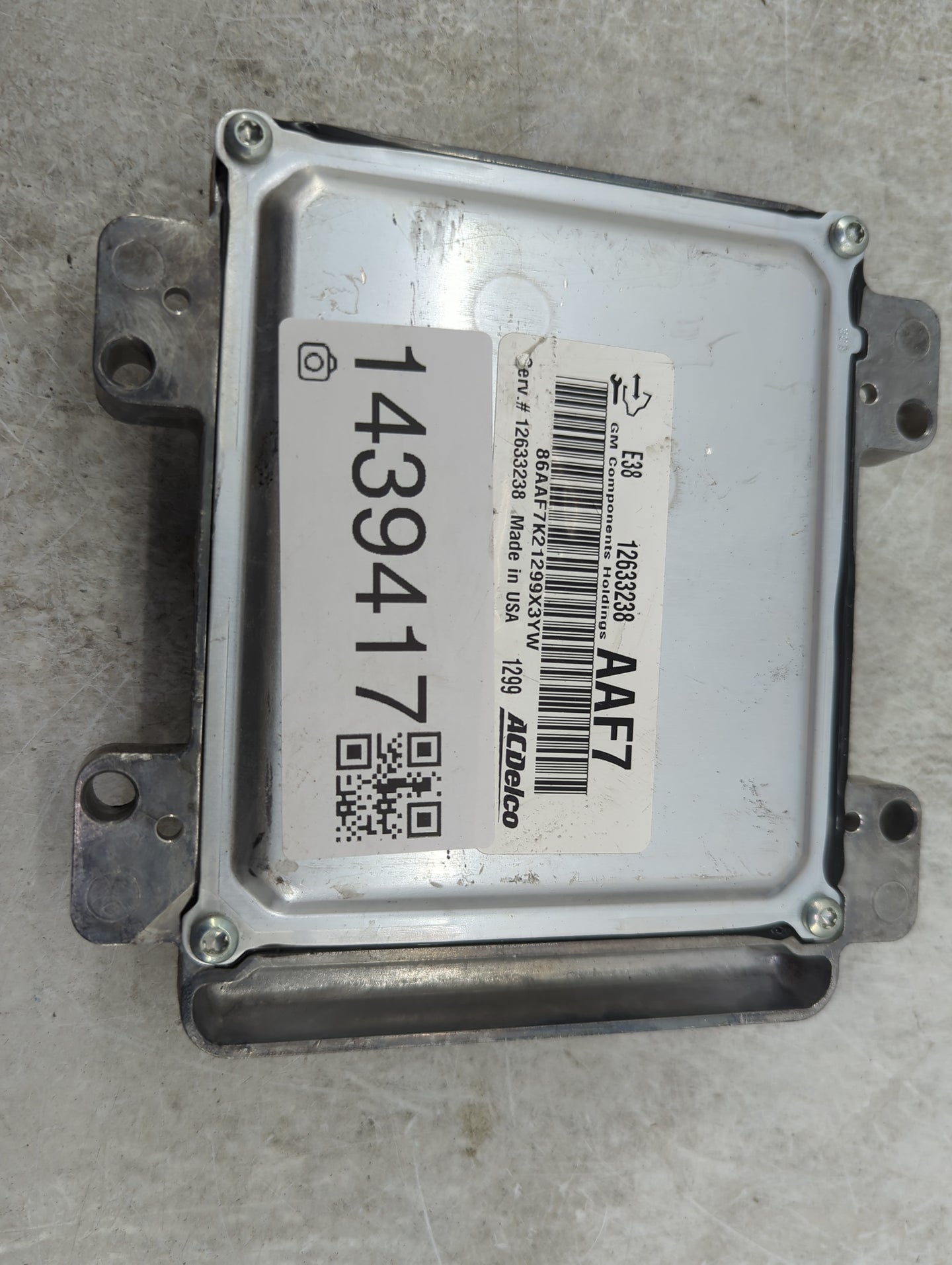 2010-2013 Chevrolet Silverado 1500 PCM Engine Control Computer ECU ECM PCU OEM P/N:12633238 AAF7 Fits OEM Used Auto Parts - 