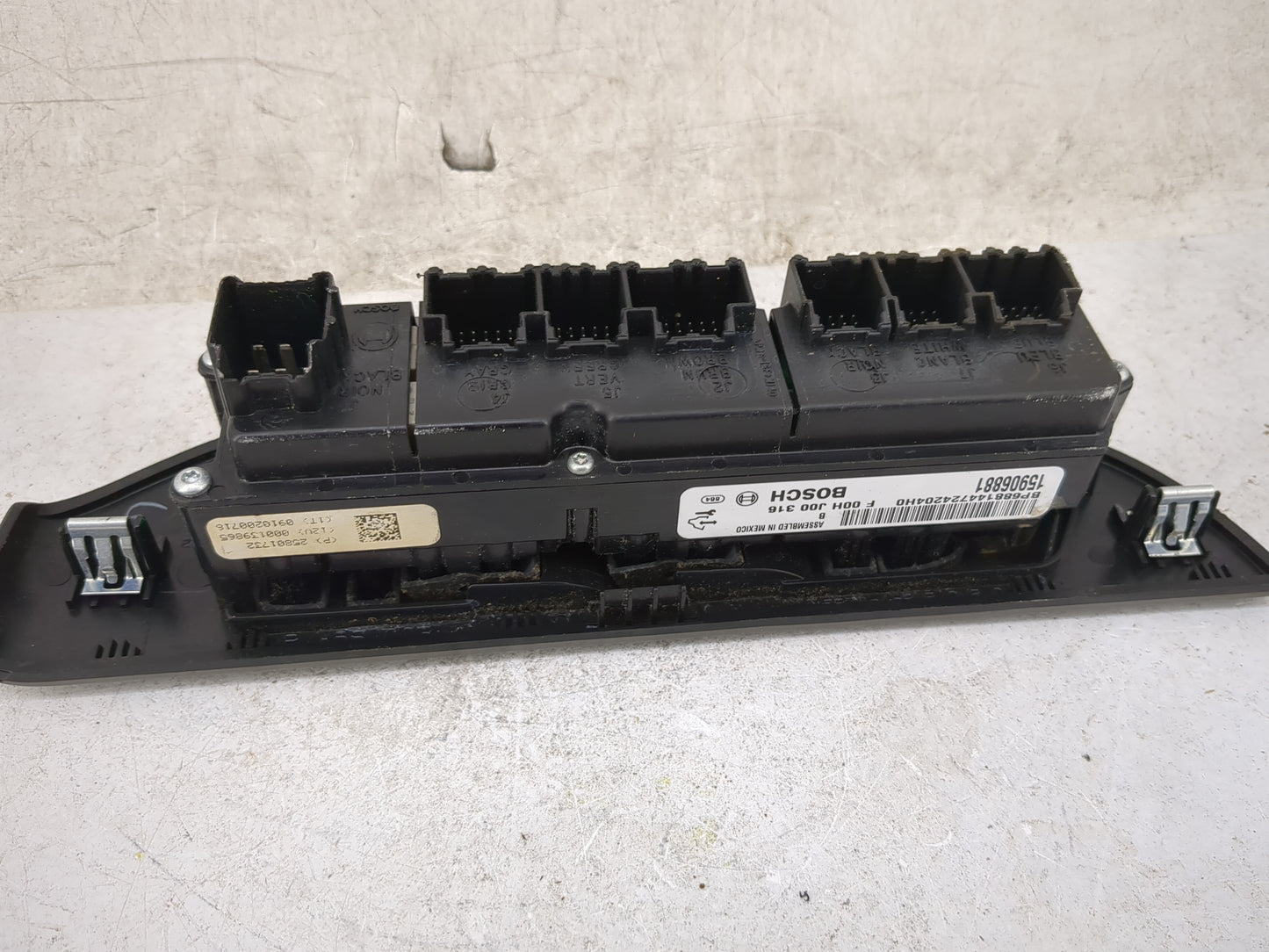 2012 Chevrolet Silverado 1500 Master Power Window Switch Replacement Driver Side Left P/N:15906881 25801722, BP688144724204H