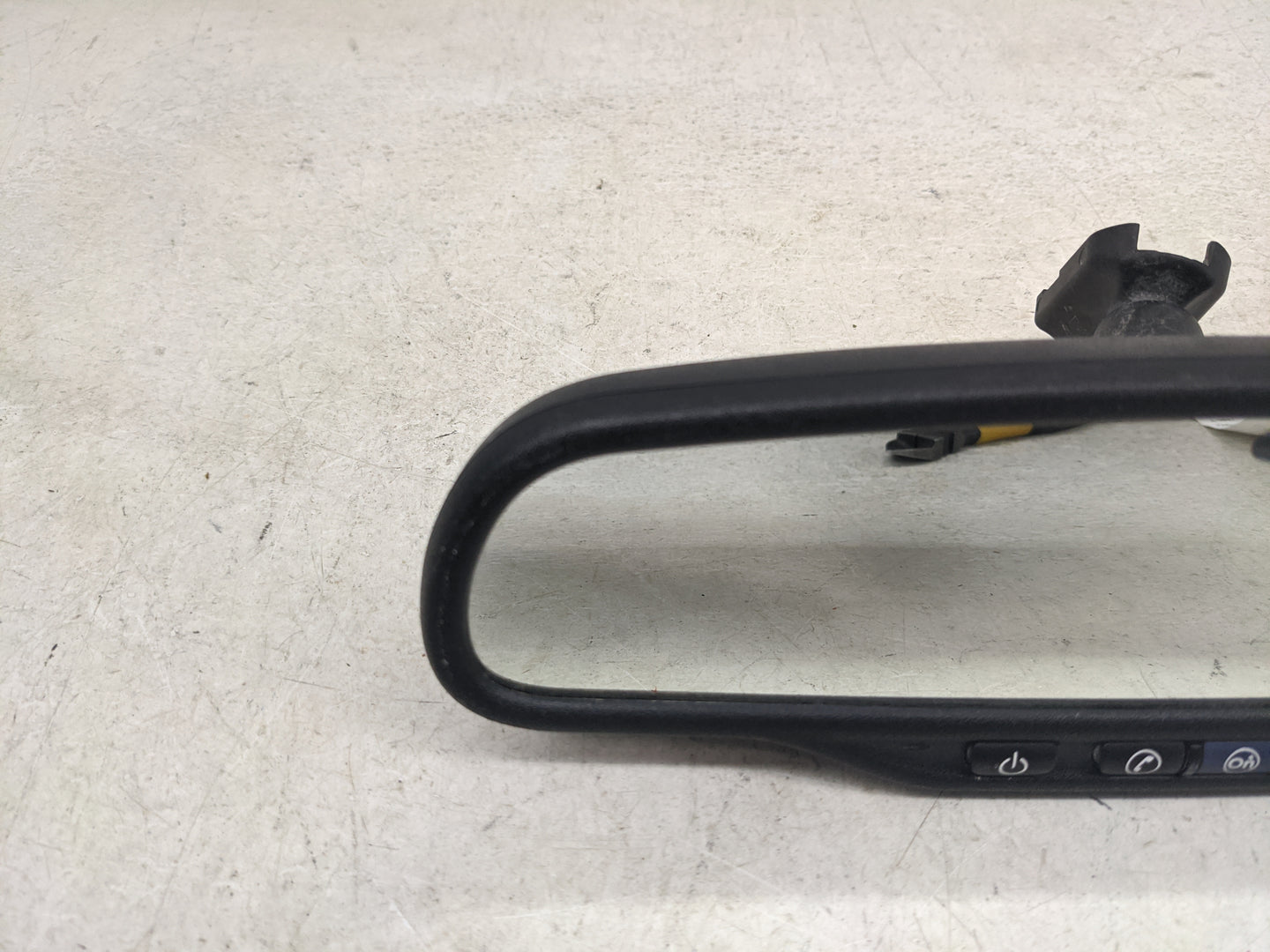 2012 Chevrolet Silverado 1500 Interior Rear View Mirror Replacement OEM P/N:GNTX-475 015123 Fits OEM Used Auto Parts - Oemus