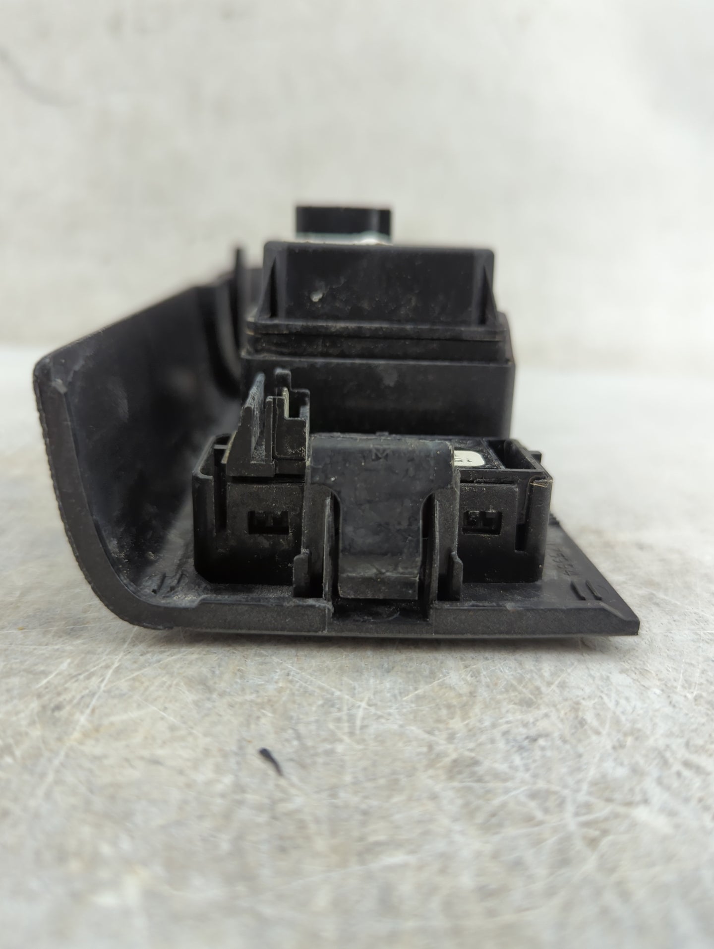 2012 Chevrolet Silverado 1500 Master Power Window Switch Replacement Driver Side Left P/N:15804093 Fits OEM Used Auto Parts 