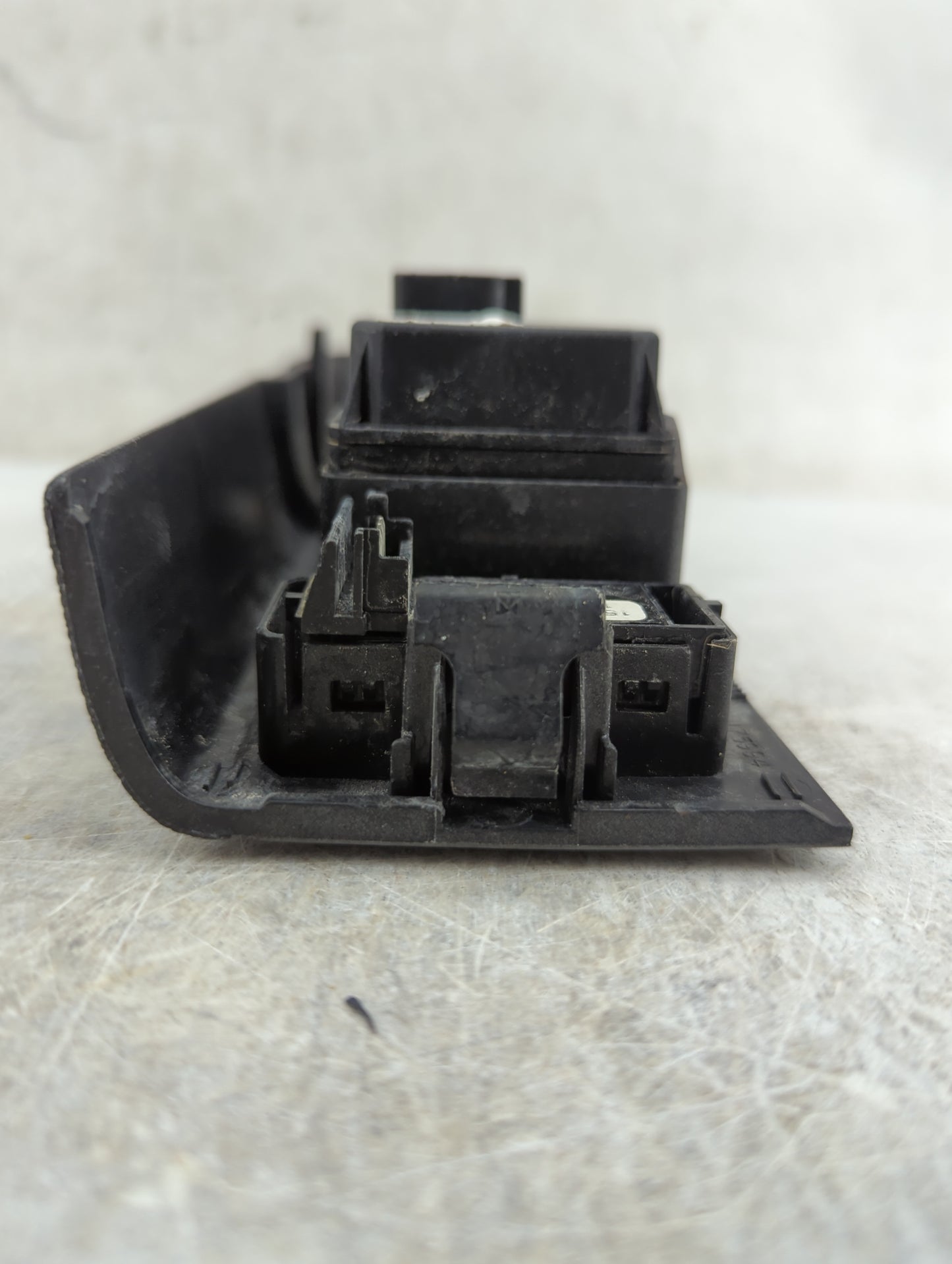 2012 Chevrolet Silverado 1500 Master Power Window Switch Replacement Driver Side Left P/N:15804093 Fits OEM Used Auto Parts 