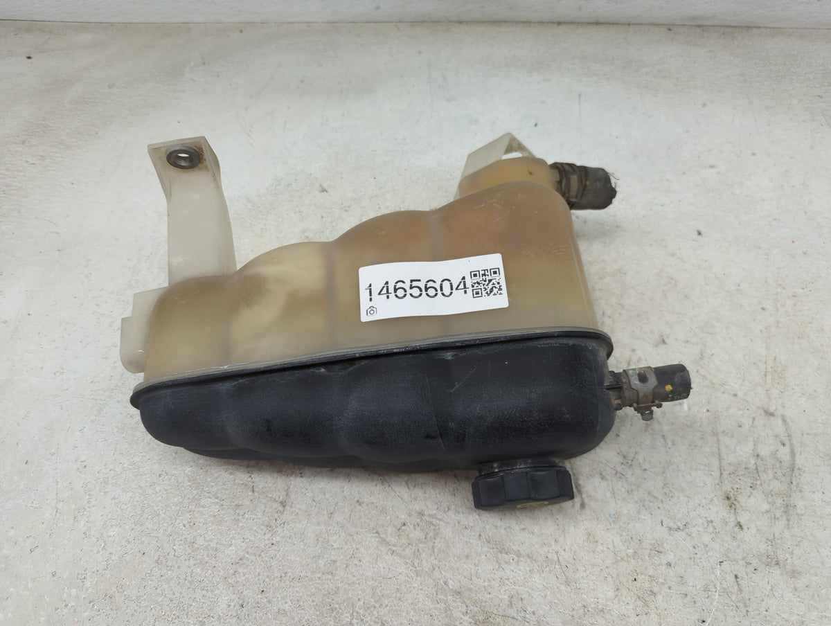 2007 Silverado 1500 Radiator Coolant Overflow Expansion Tank Bottle - Oemusedautoparts1.com