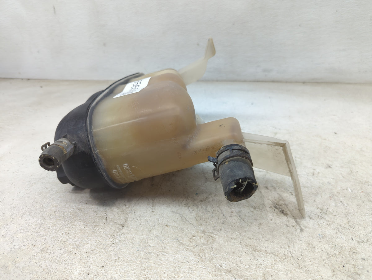 2007 Silverado 1500 Radiator Coolant Overflow Expansion Tank Bottle - Oemusedautoparts1.com