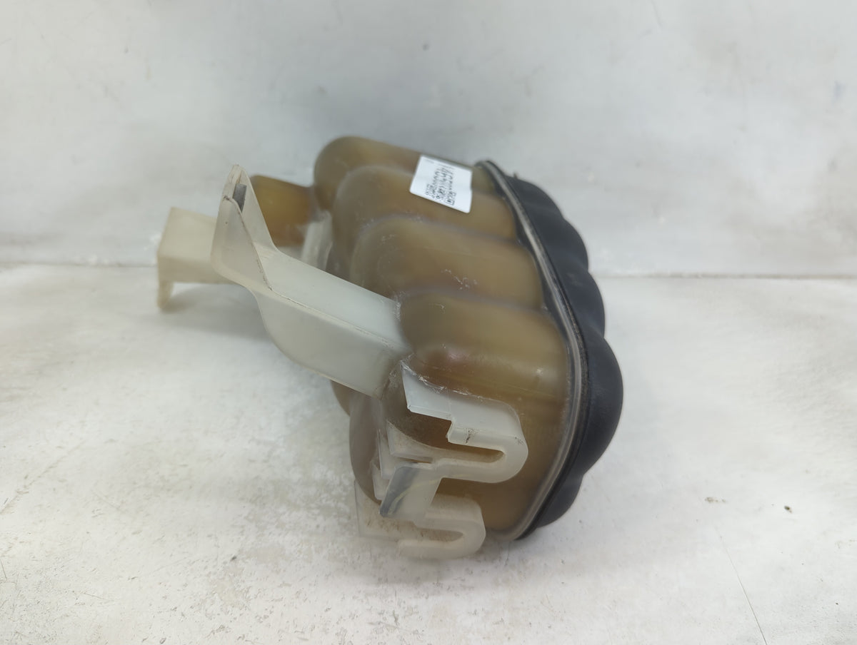 2007 Silverado 1500 Radiator Coolant Overflow Expansion Tank Bottle - Oemusedautoparts1.com