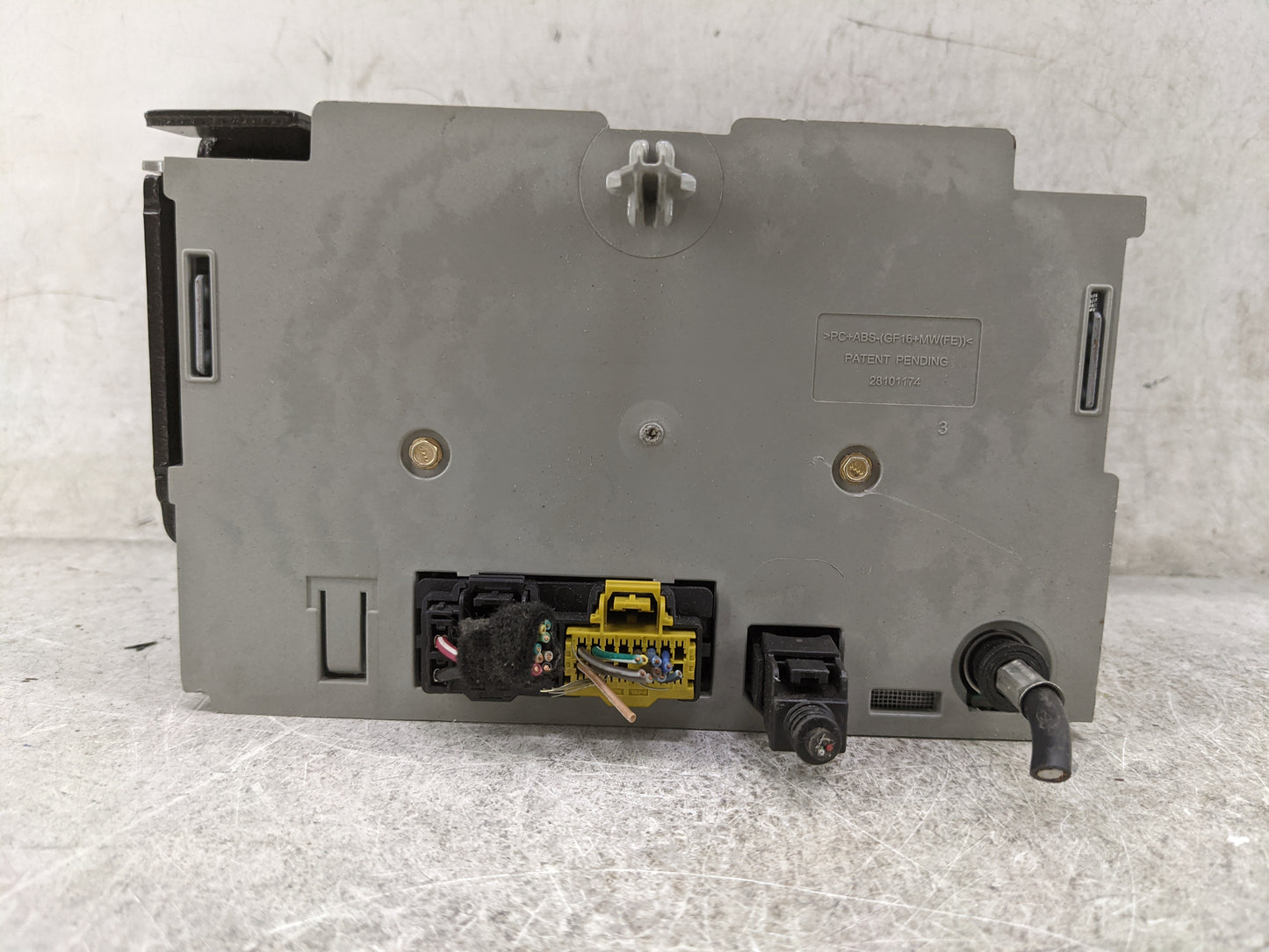 2010-2013 Chevrolet Silverado 1500 Radio AM FM Cd Player Receiver Replacement P/N:20934593 28256335 Fits OEM Used Auto Parts